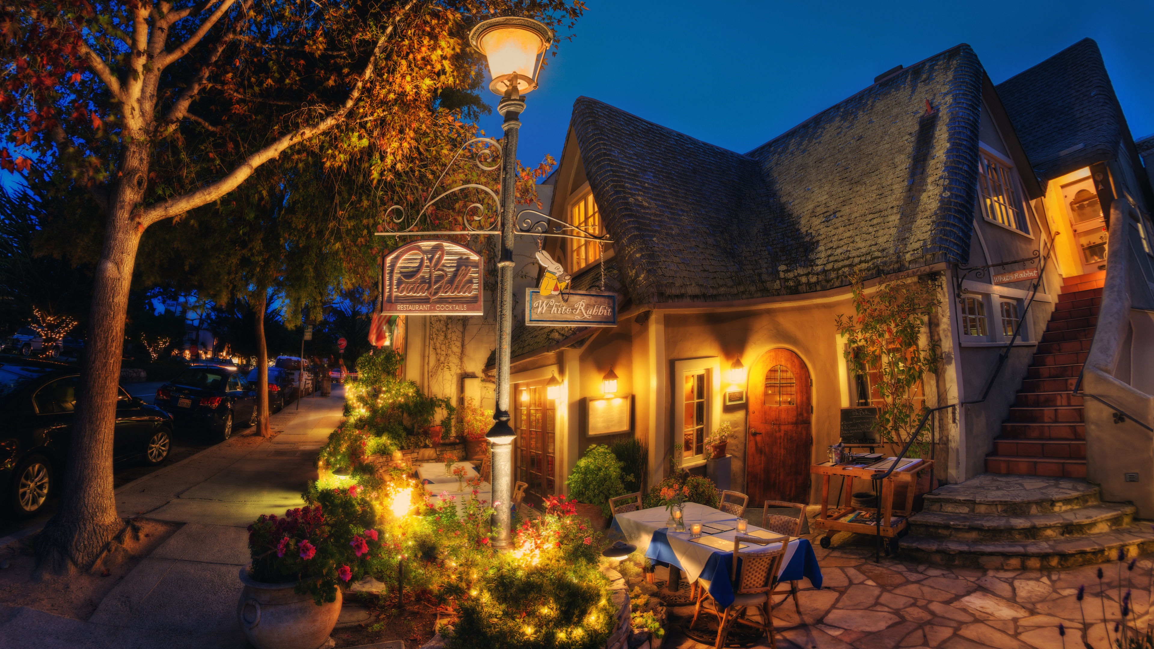 Restaurant and street light at night in Carmel-by-the-Sea HD Wallpaper