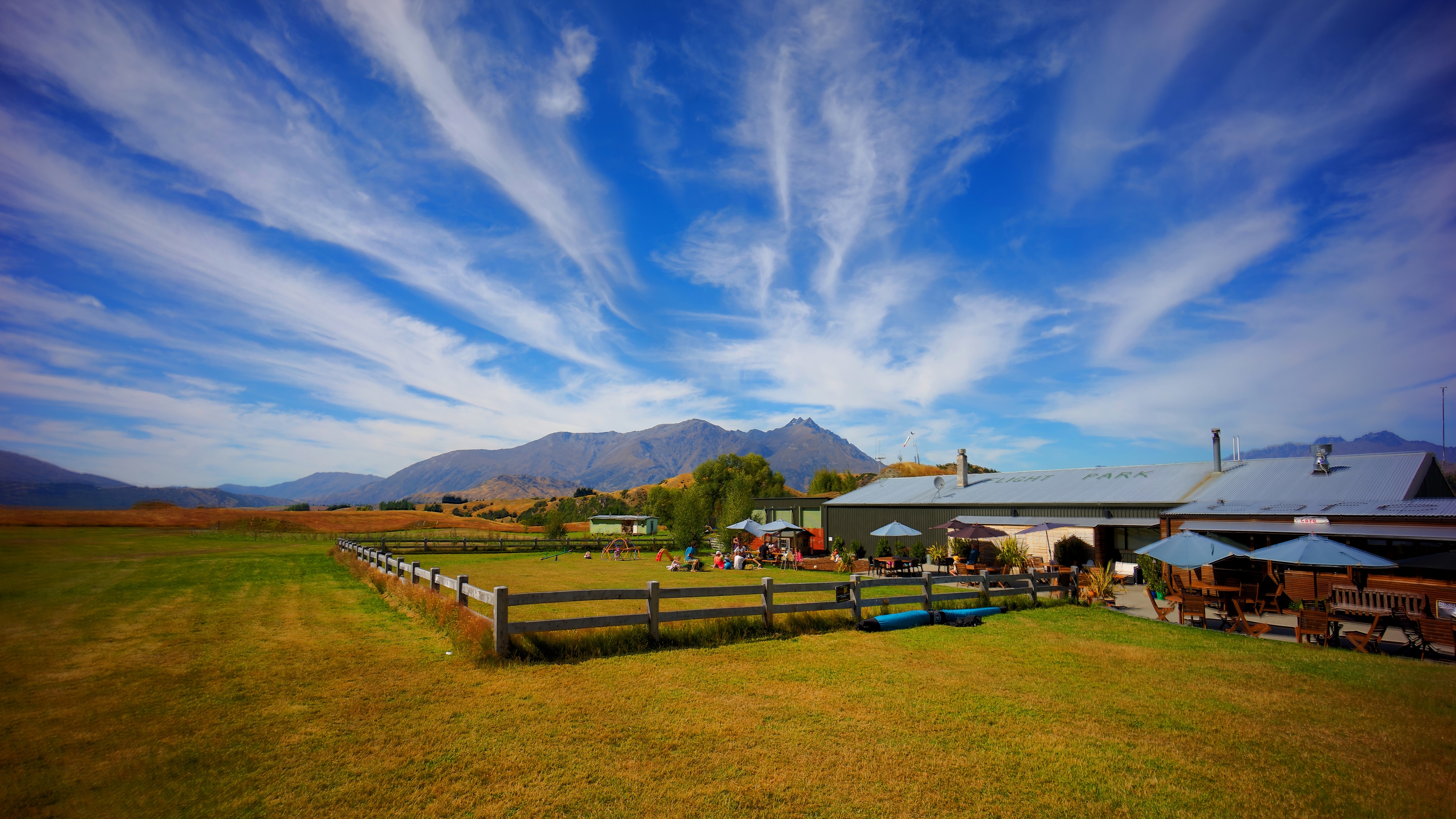 4K Landscape with Mountains and Clouds in New Zealand HD Wallpaper