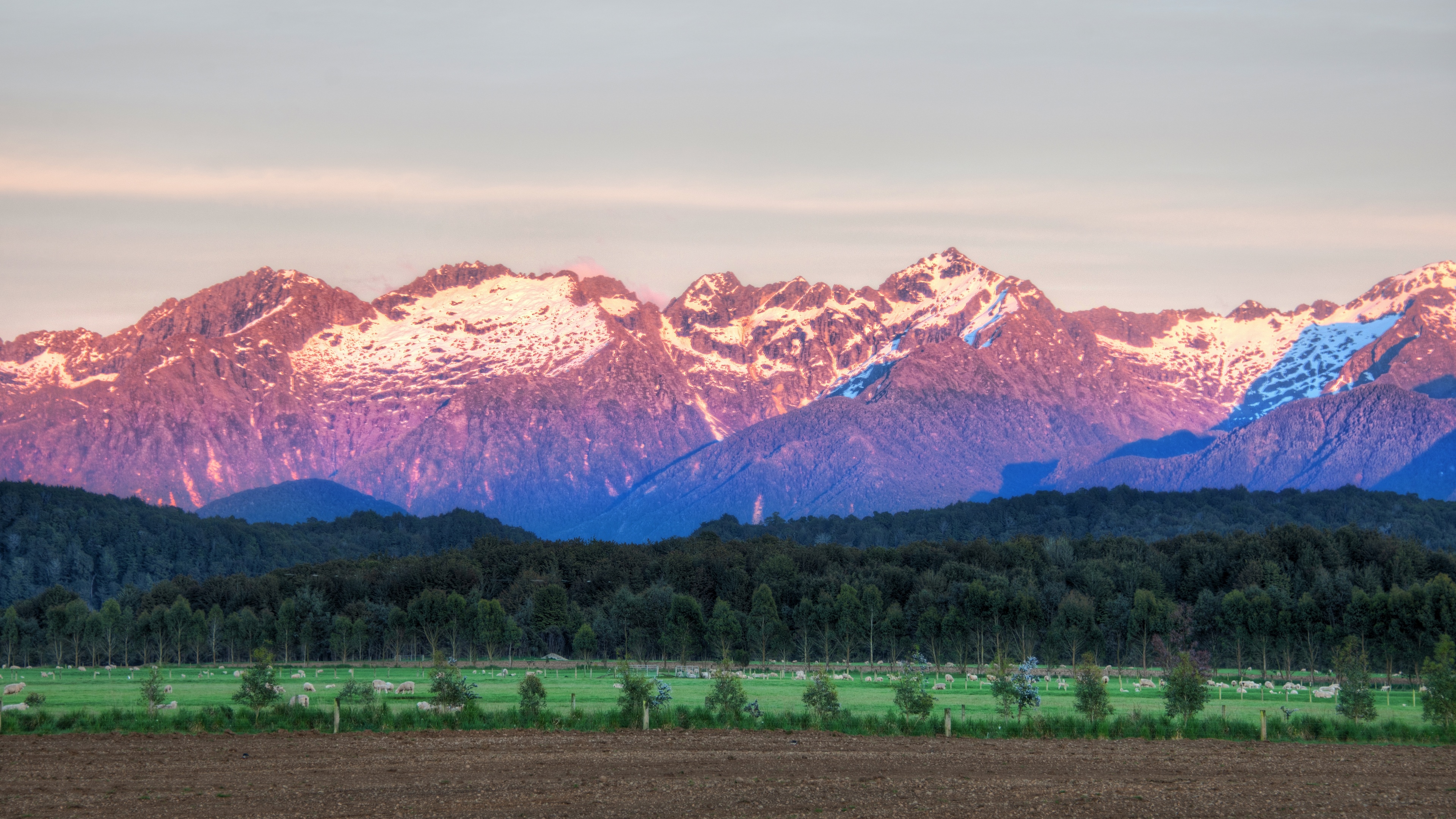 4K landscape of snow-capped mountains in New Zealand HD Wallpaper