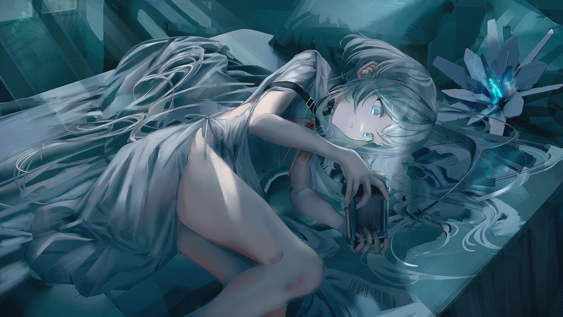 Stella of The End lying on side HD Wallpaper