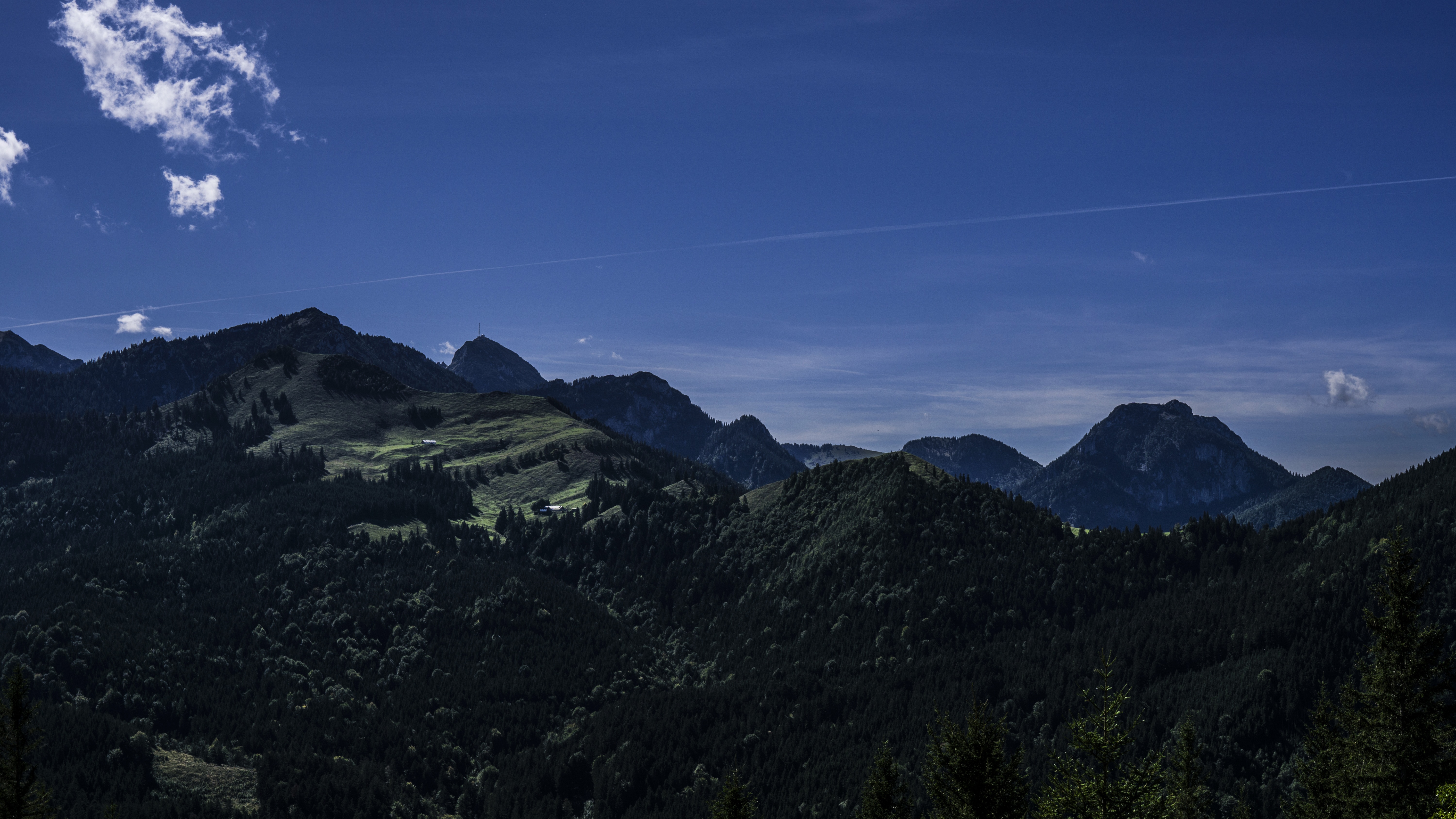4K wide angle landscape of mountains and forest HD Wallpaper