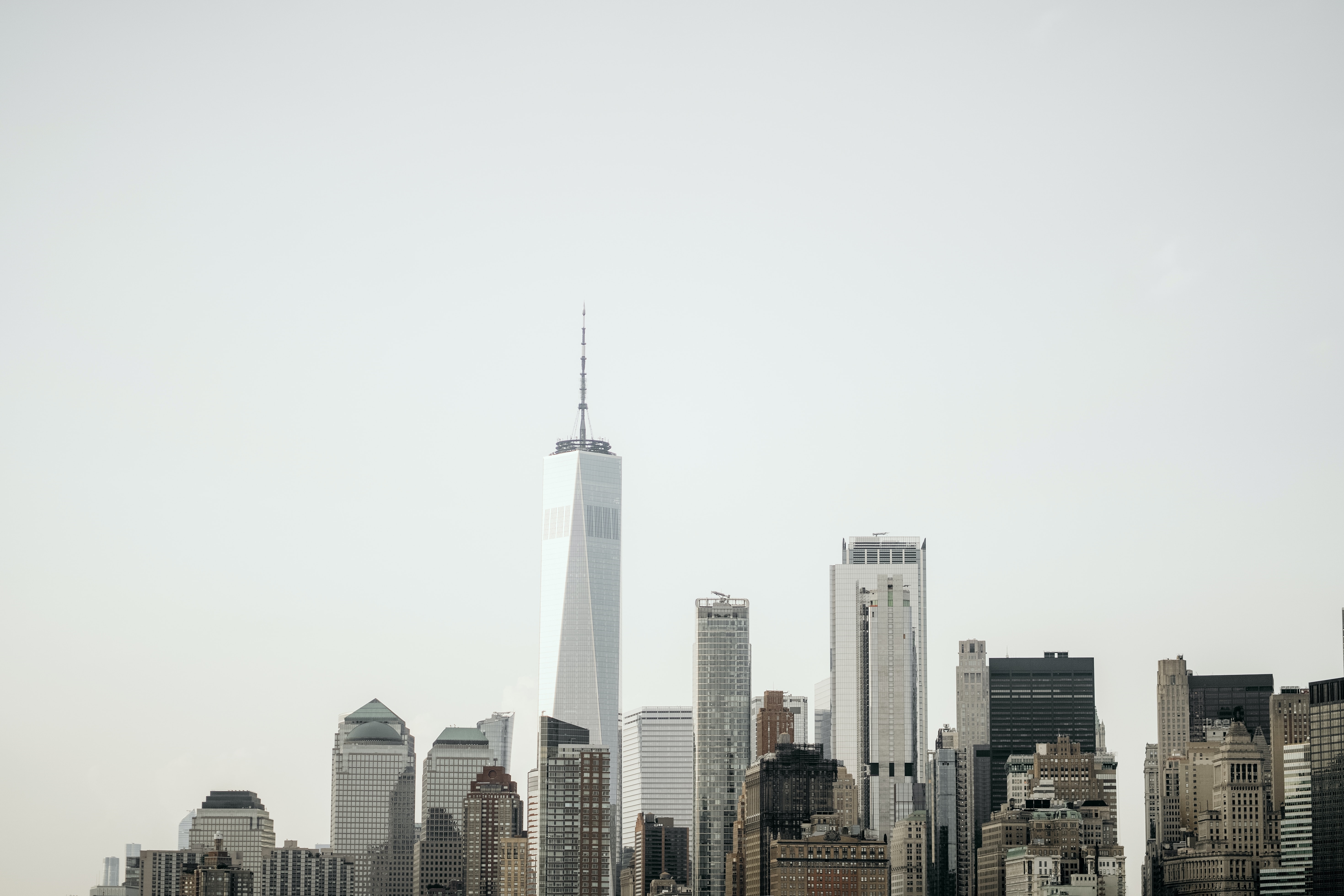 New York City skyline with One World Trade Center HD Wallpaper