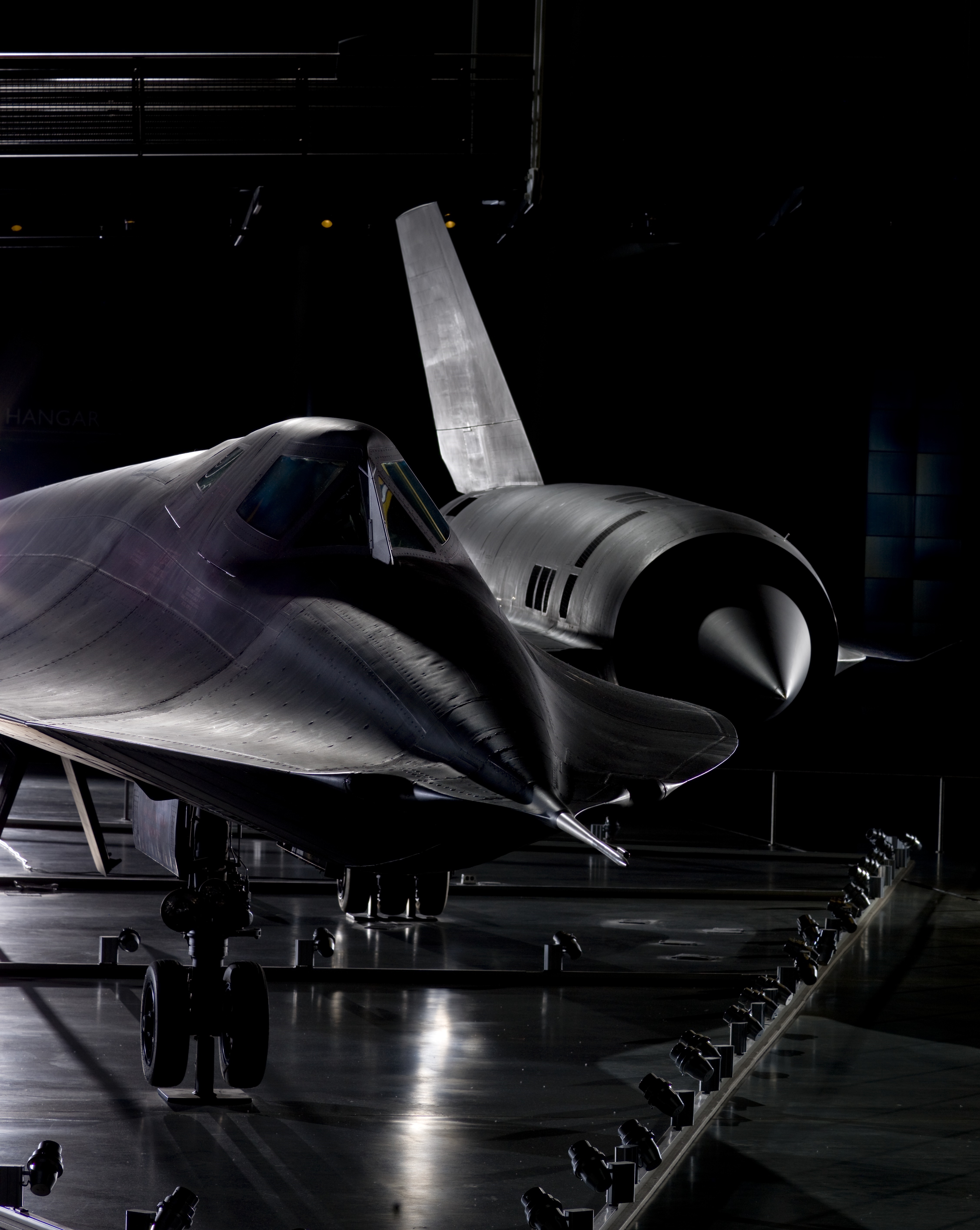4K Lockheed SR-71 Blackbird at Smithsonian HD Phone Wallpaper