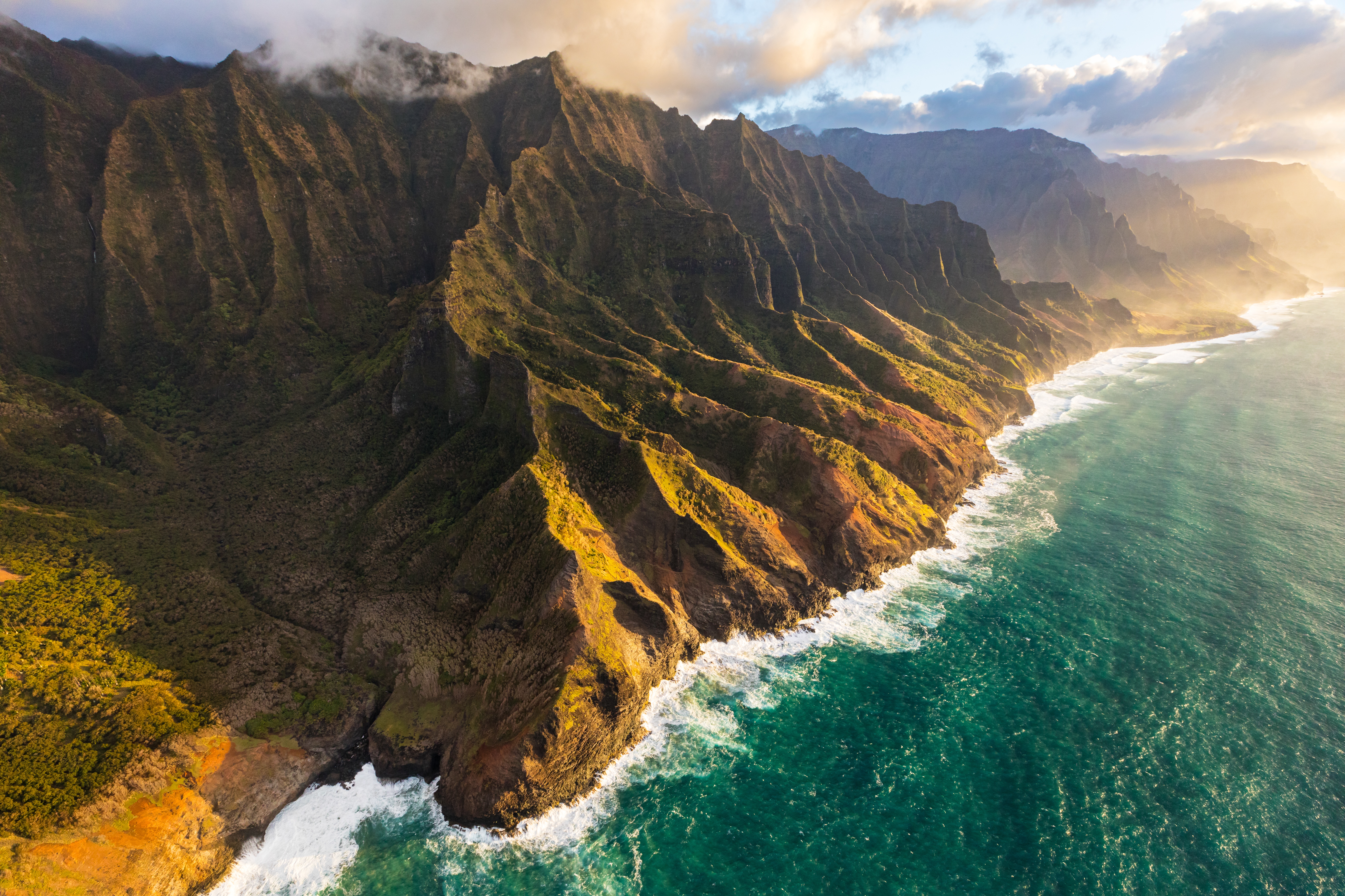 4K Napali Coast, Hawaii Mountains and Ocean HD Wallpaper