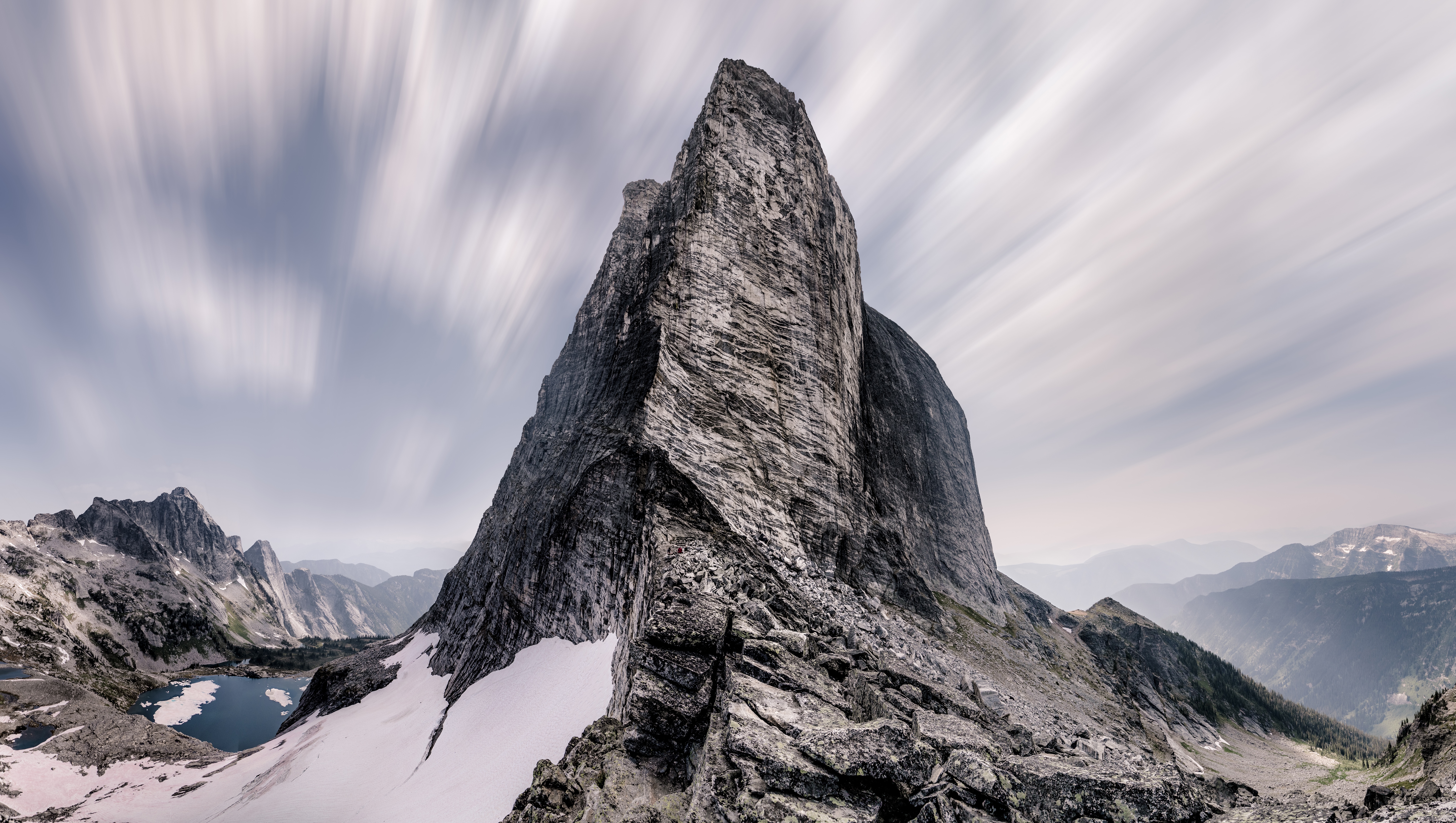 4K Long Exposure of Peak in British Columbia, Canada HD Wallpaper