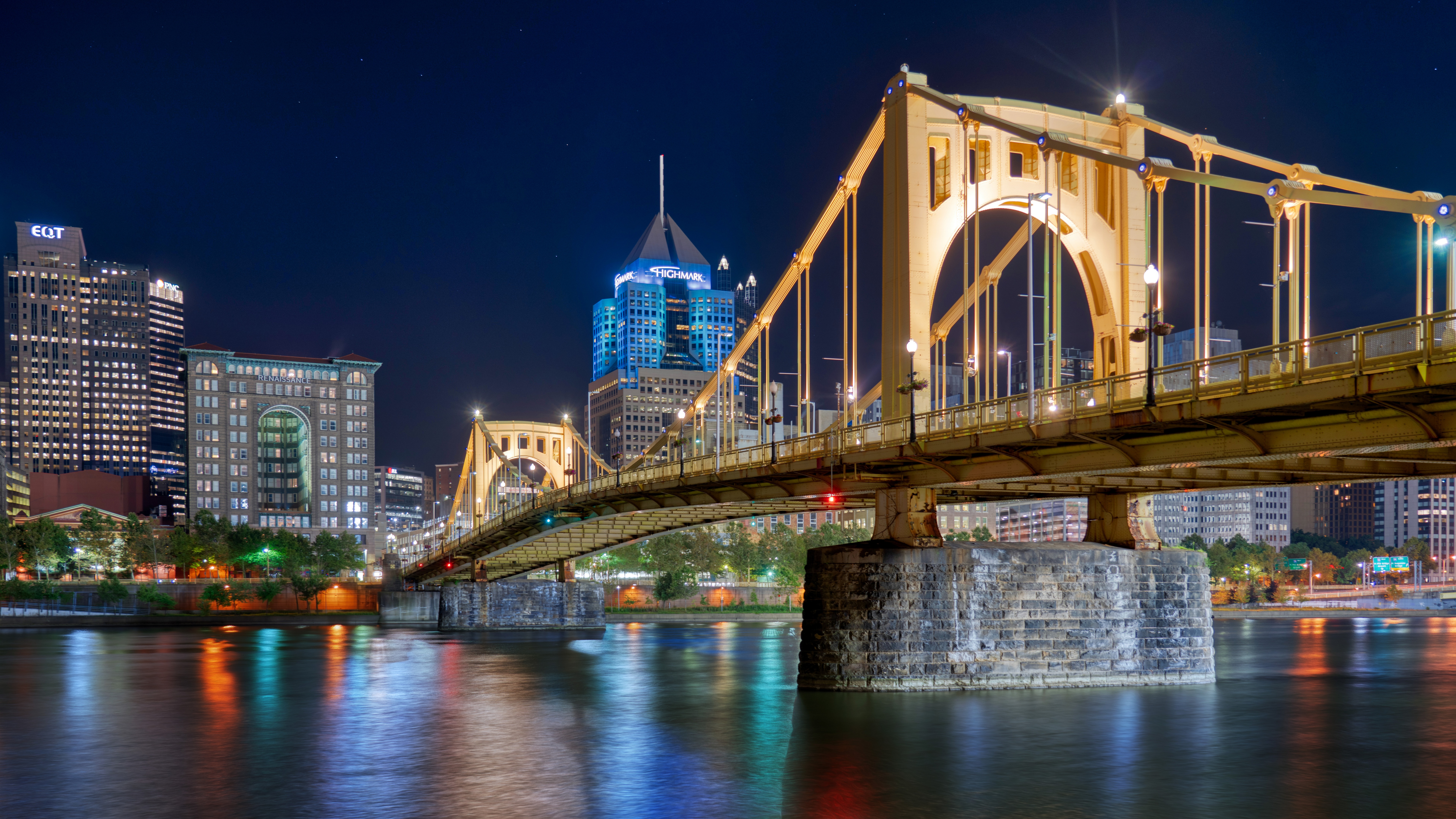 Pittsburgh bridge and cityscape at night HD Wallpaper
