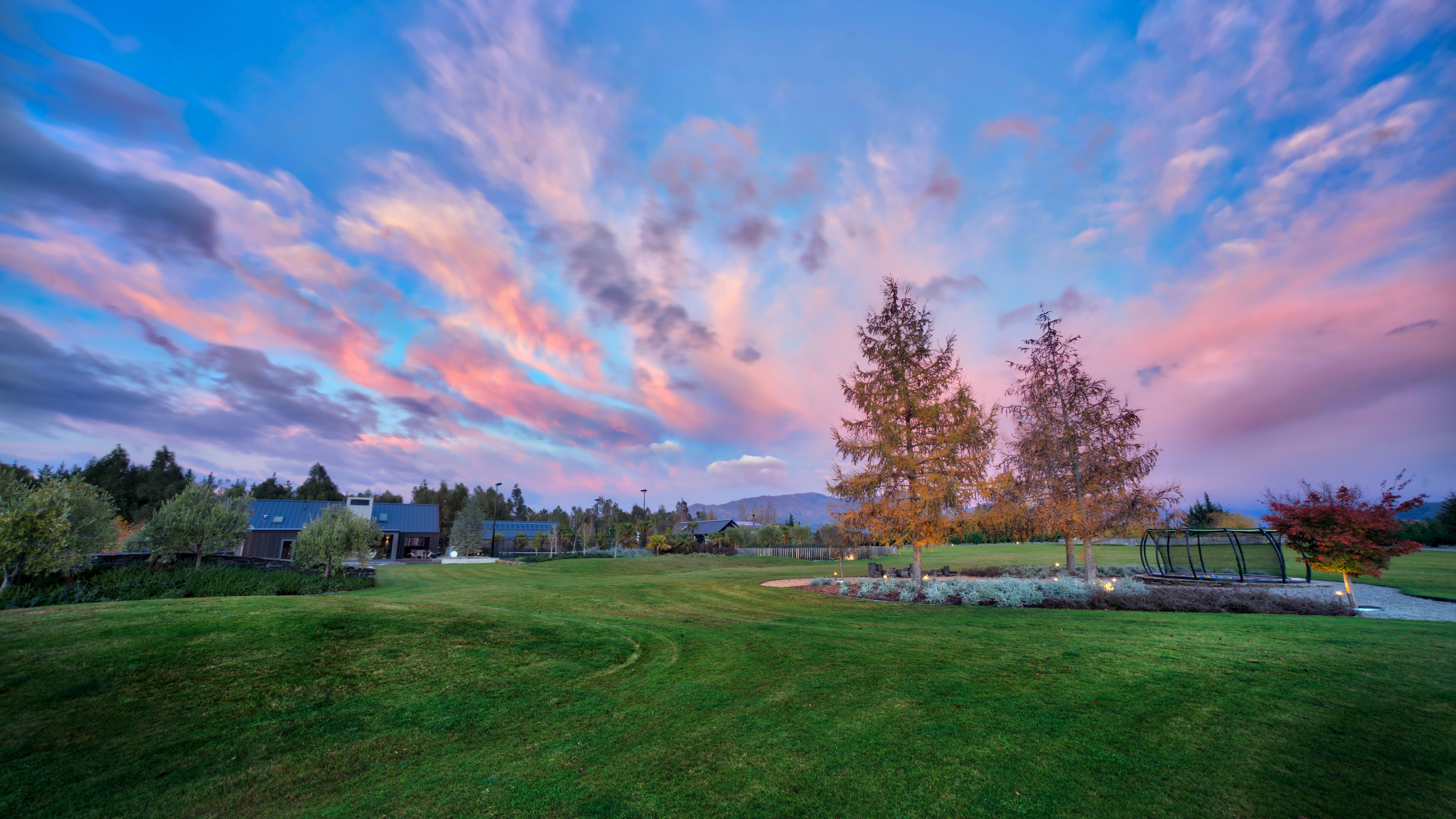 4K Trey Ratcliff house in Wanaka, New Zealand HD Wallpaper