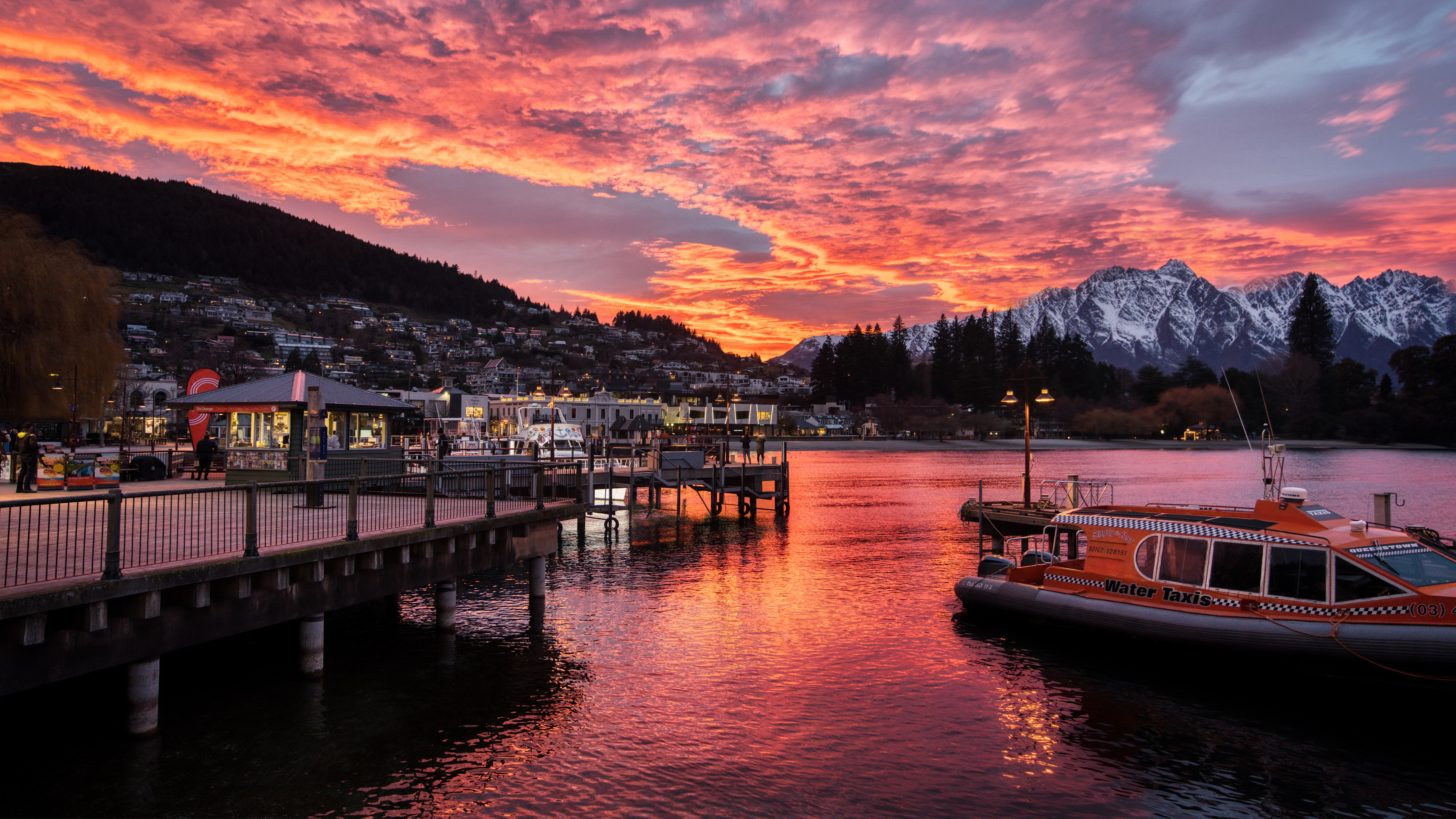4K Queenstown New Zealand Sunset Over Water HD Wallpaper