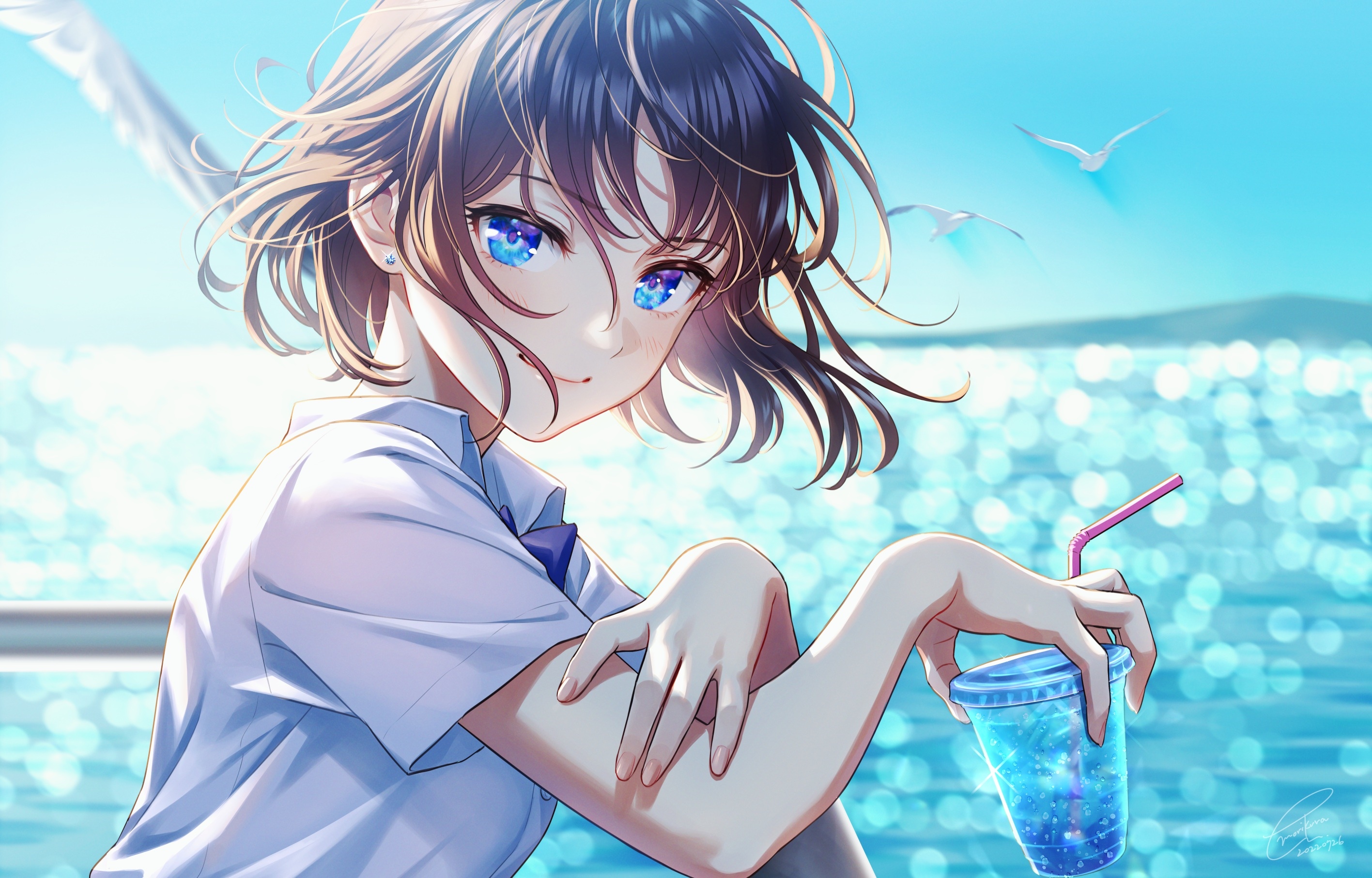 Girl with blue eyes and short hair holding a drink HD Wallpaper