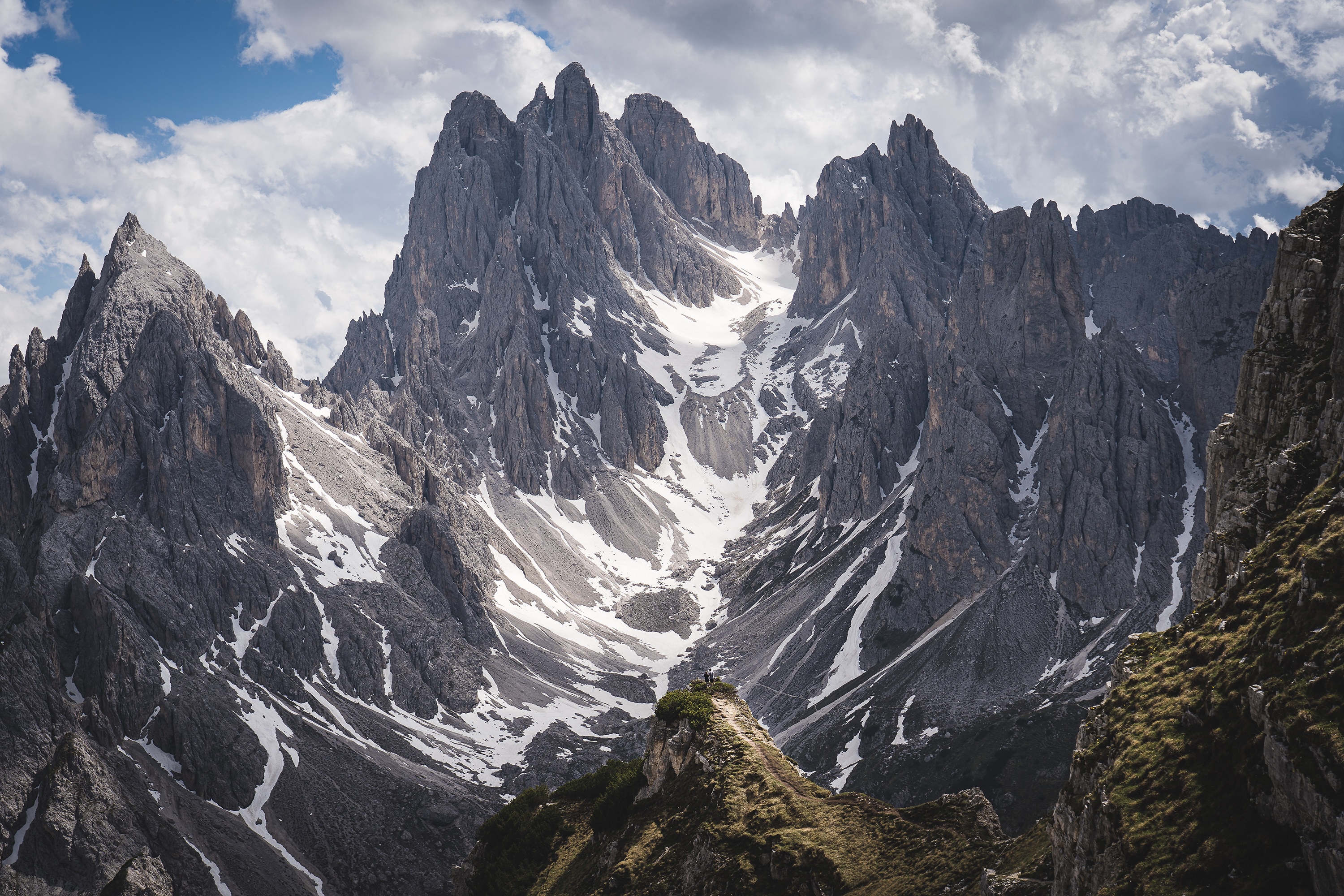 Majestic Alps mountains with snow and clouds HD Wallpaper
