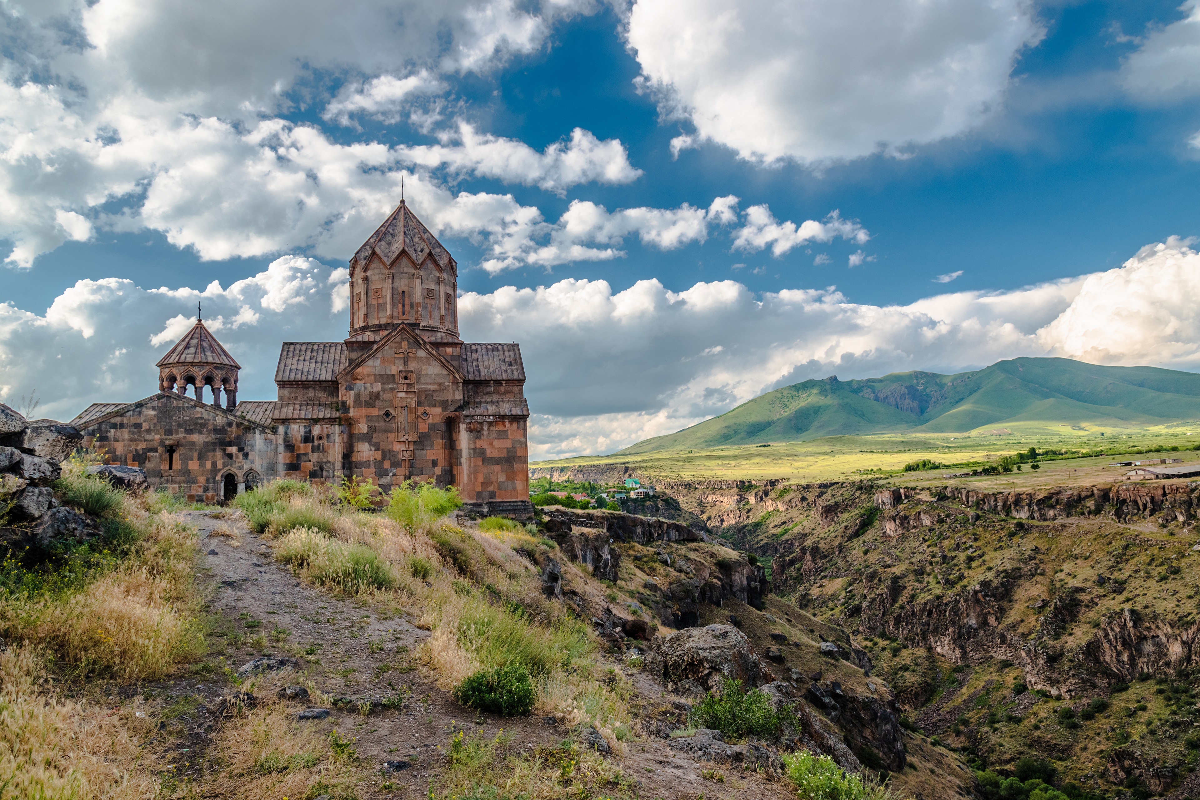 4K Armenia Monastery on a Cliff Overlooking a Gorge HD Wallpaper