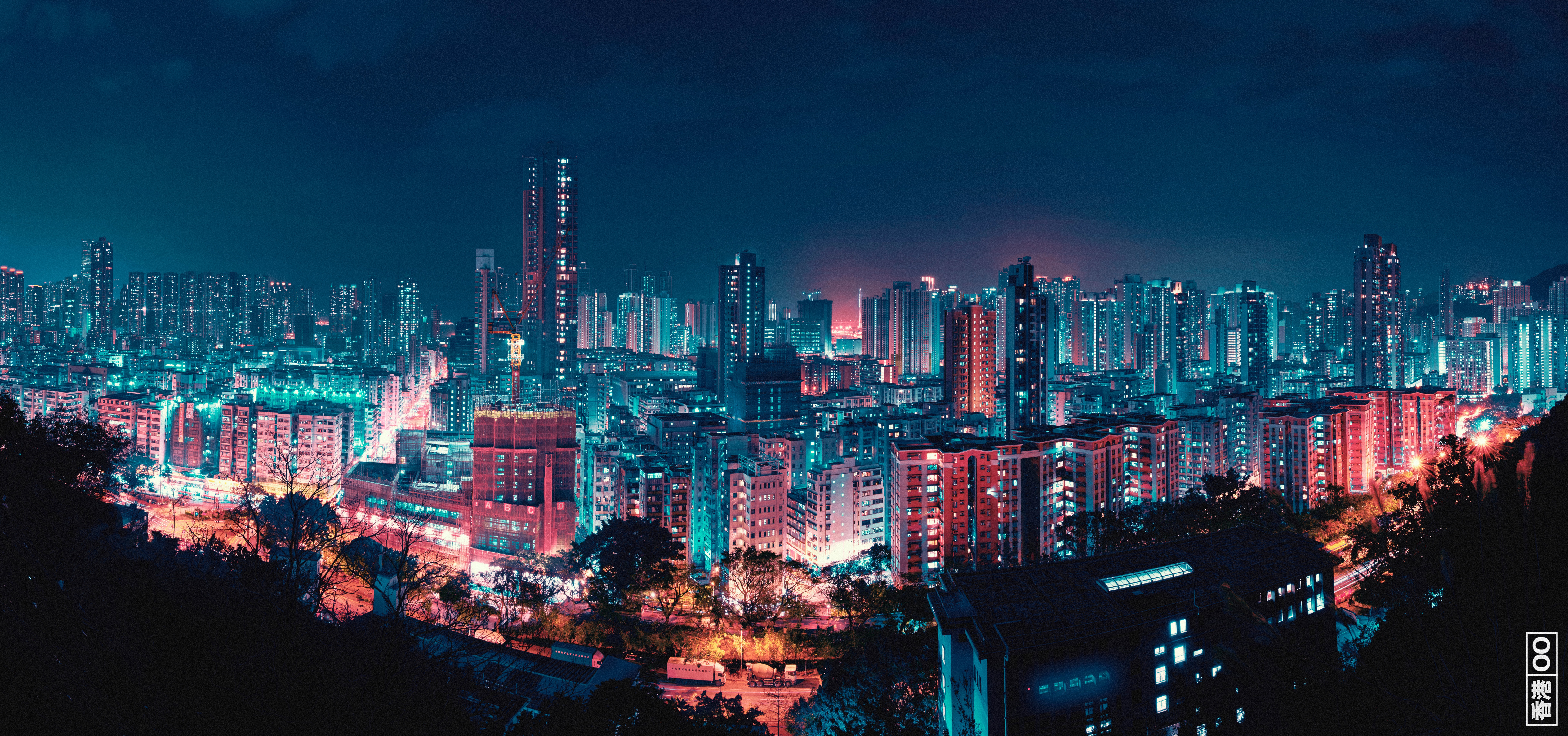 4K Hong Kong cityscape at night with neon lights HD Wallpaper