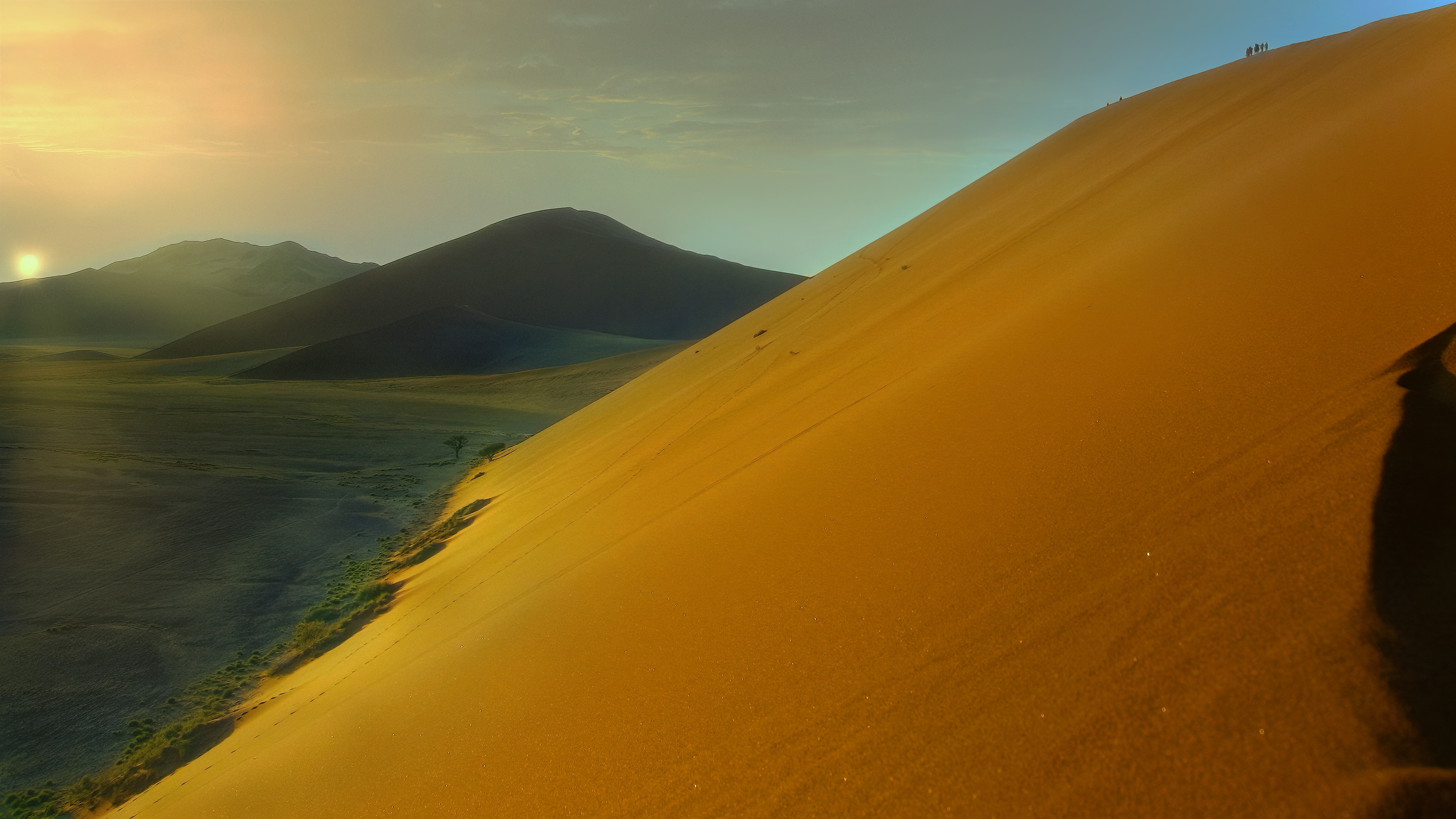 Sunset over Sossusvlei desert dunes in Namibia HD Wallpaper