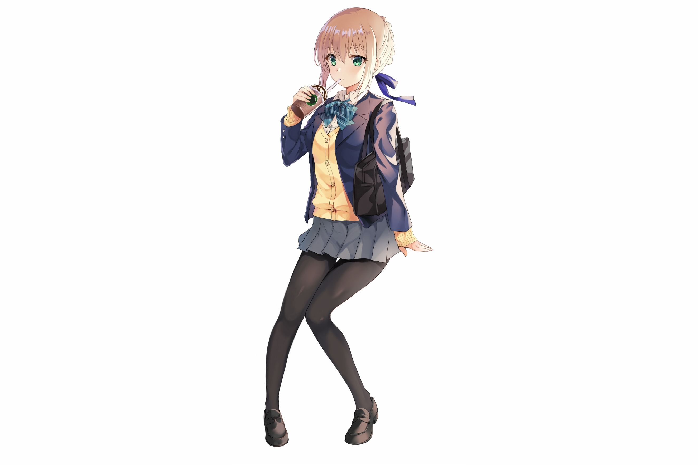 Saber drinking from a Starbucks cup HD Wallpaper