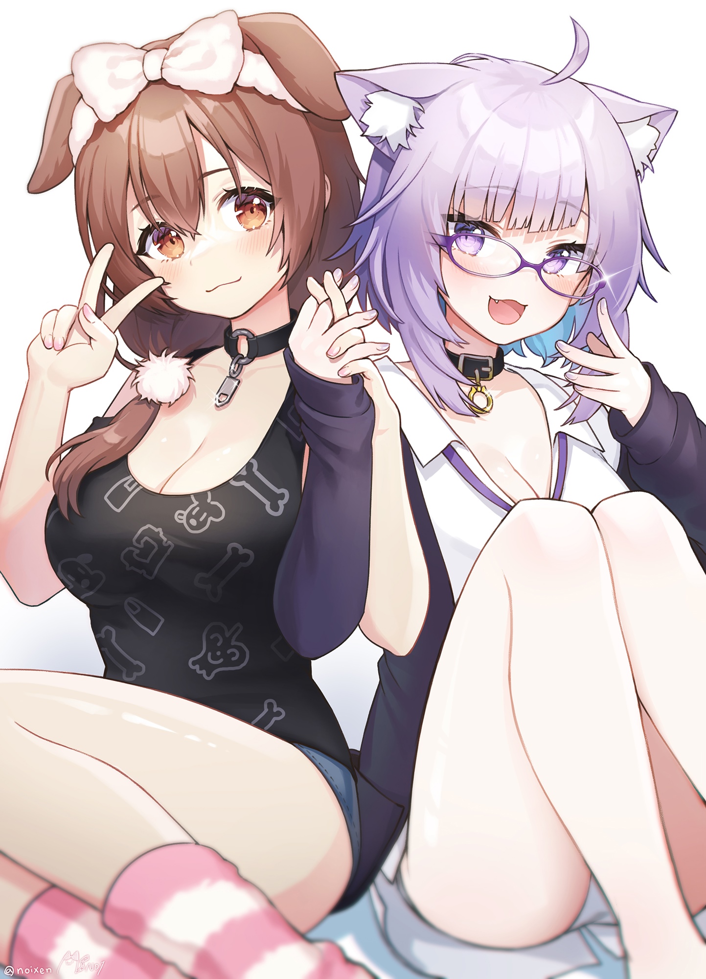 Inugami Korone and Nekomata Okayu holding hands HD Phone Wallpaper