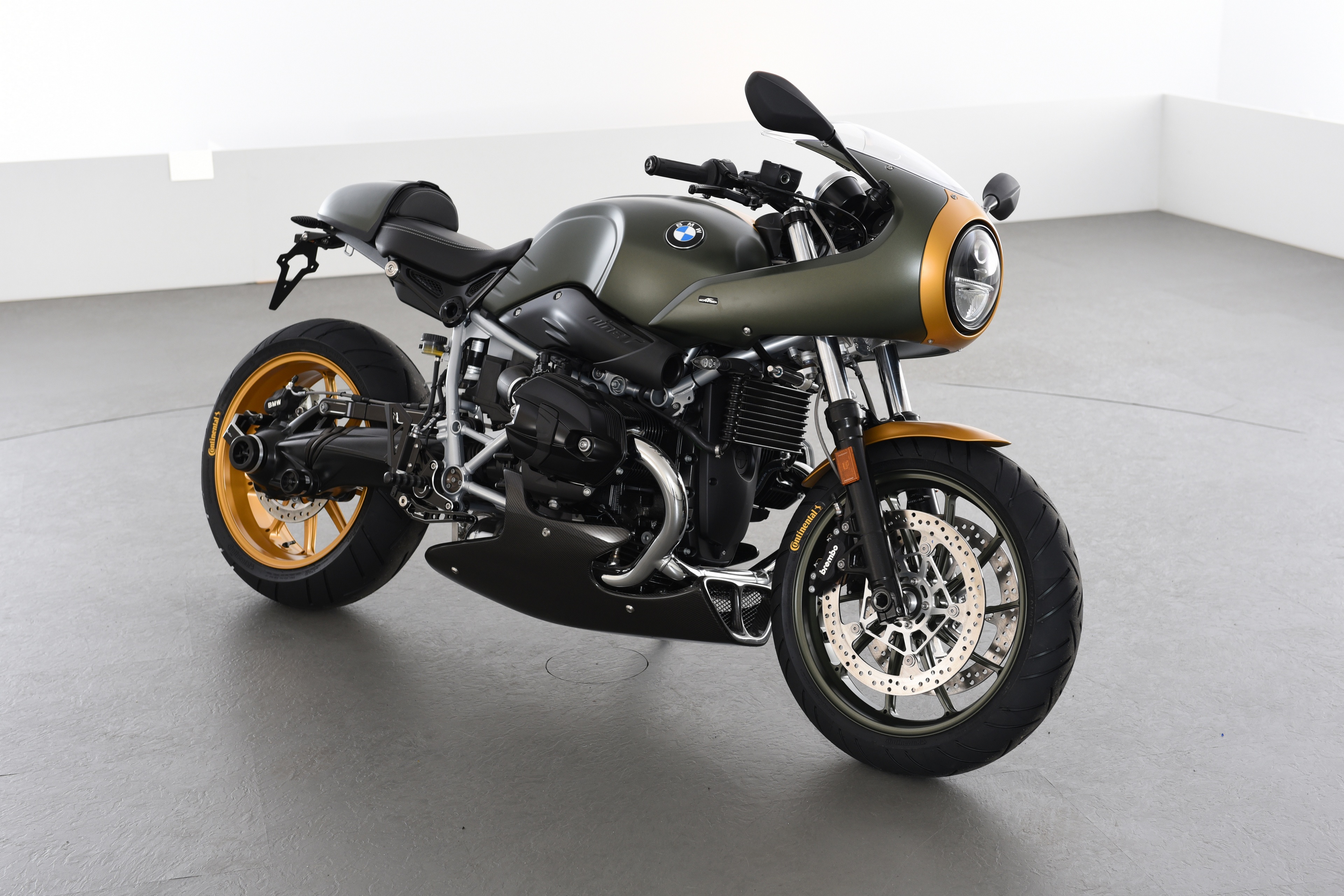 BMW R nineT Racer motorcycle HD Wallpaper