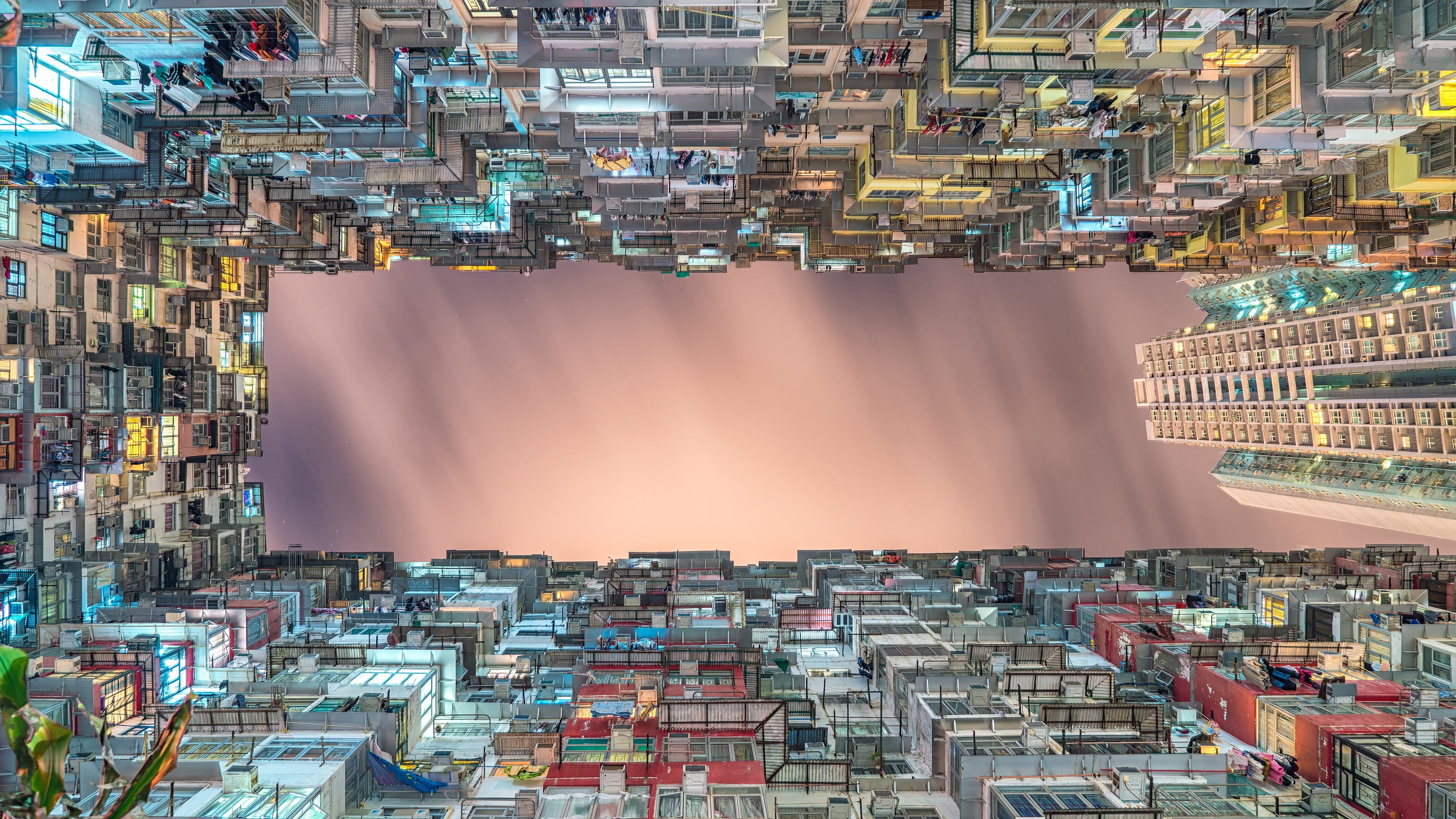 4K Hong Kong Apartments Long Exposure Looking Up HD Wallpaper