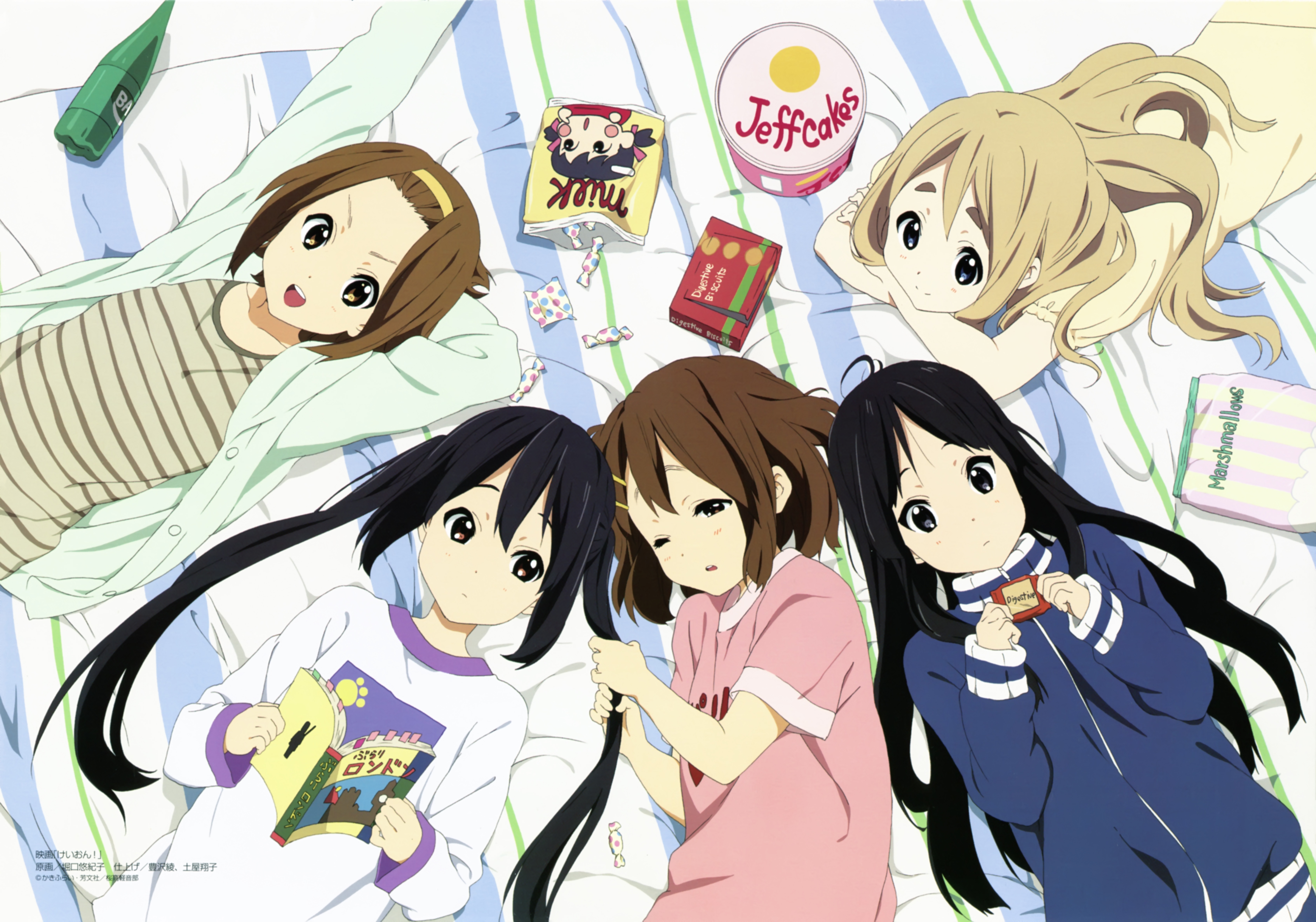 K-ON! Girls Lying on a Bed with Snacks HD Wallpaper