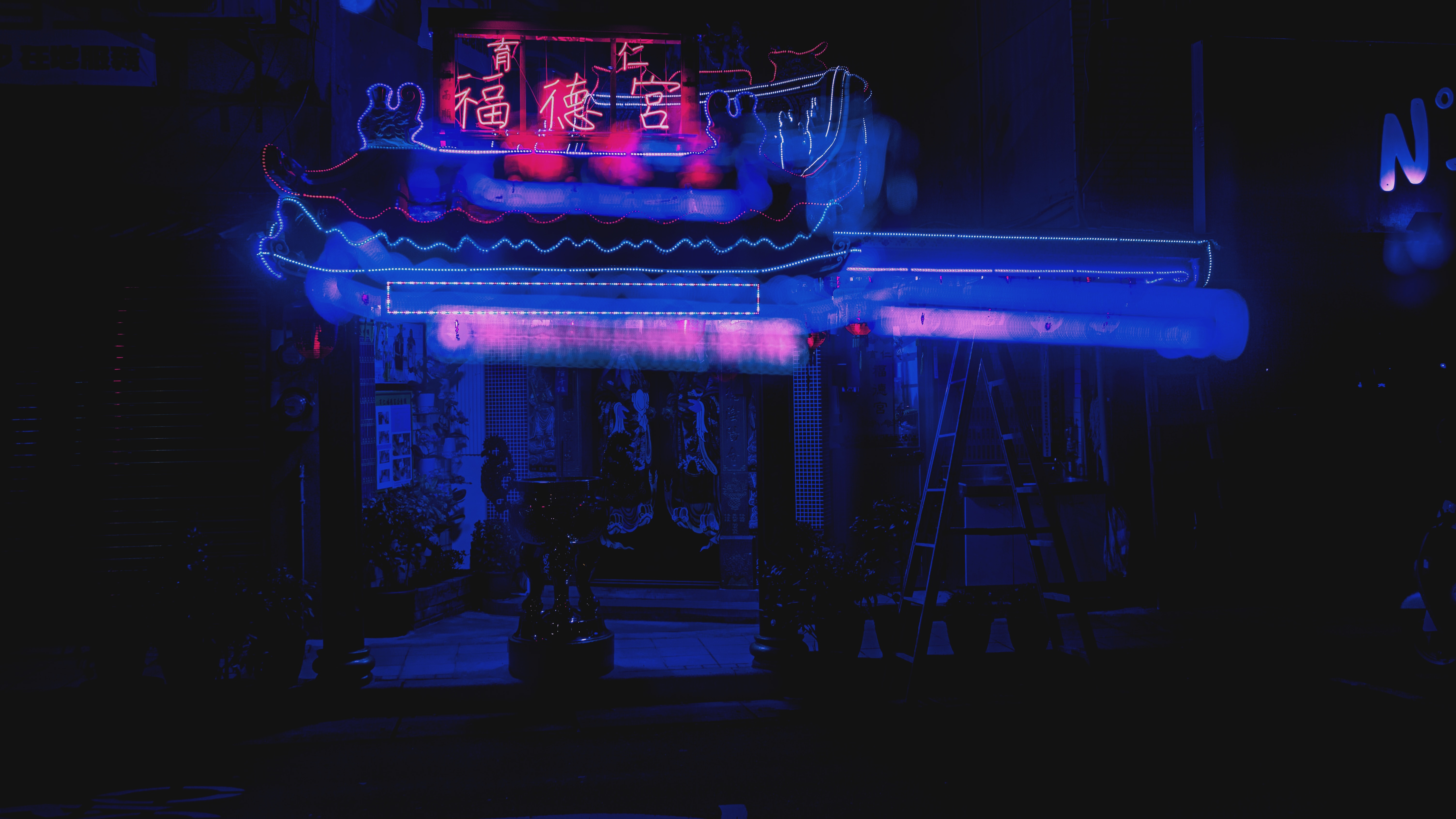 4K Chinese neon sign at night HD Wallpaper