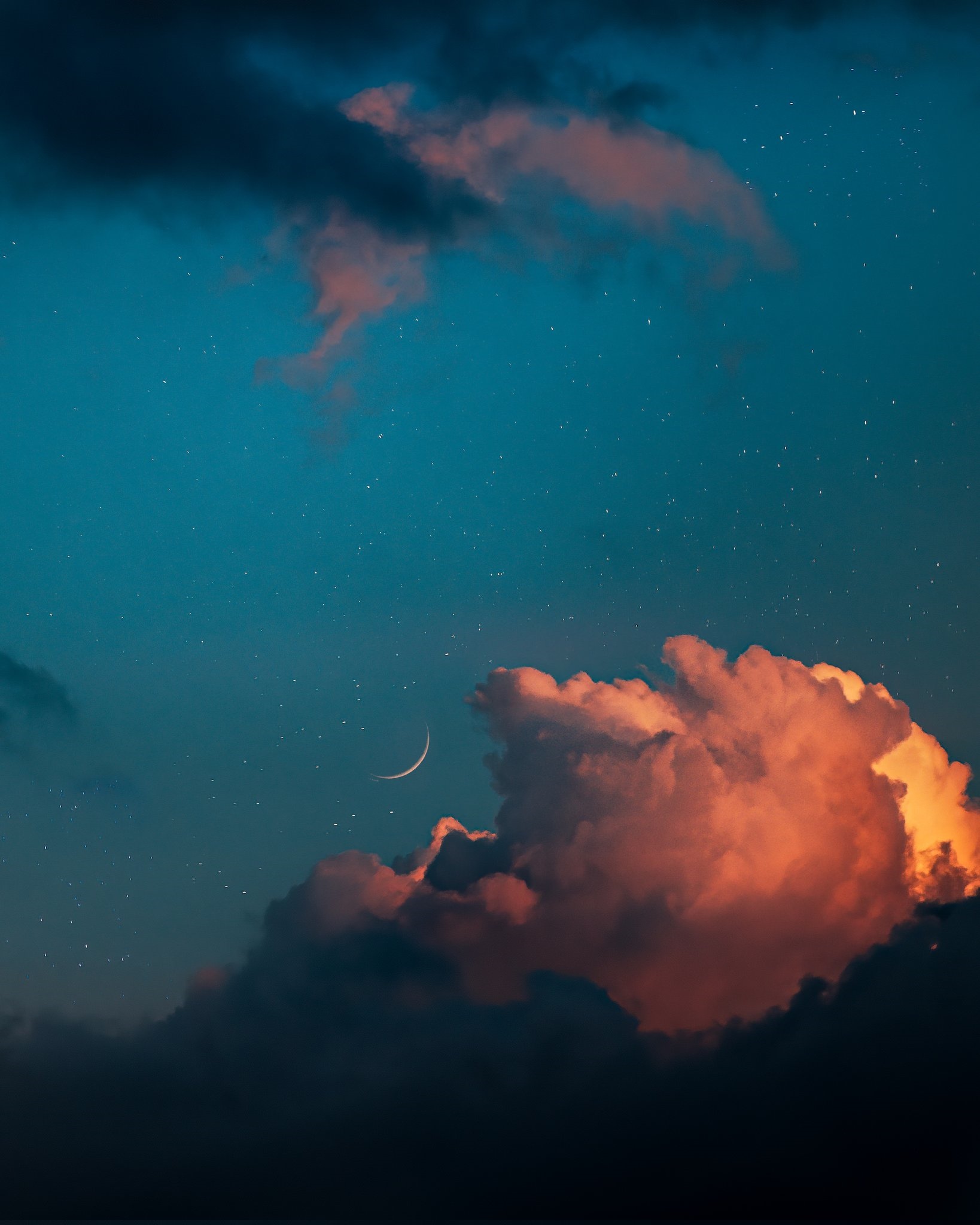 Crescent Moon and Clouds in Starry Sky HD Phone Wallpaper