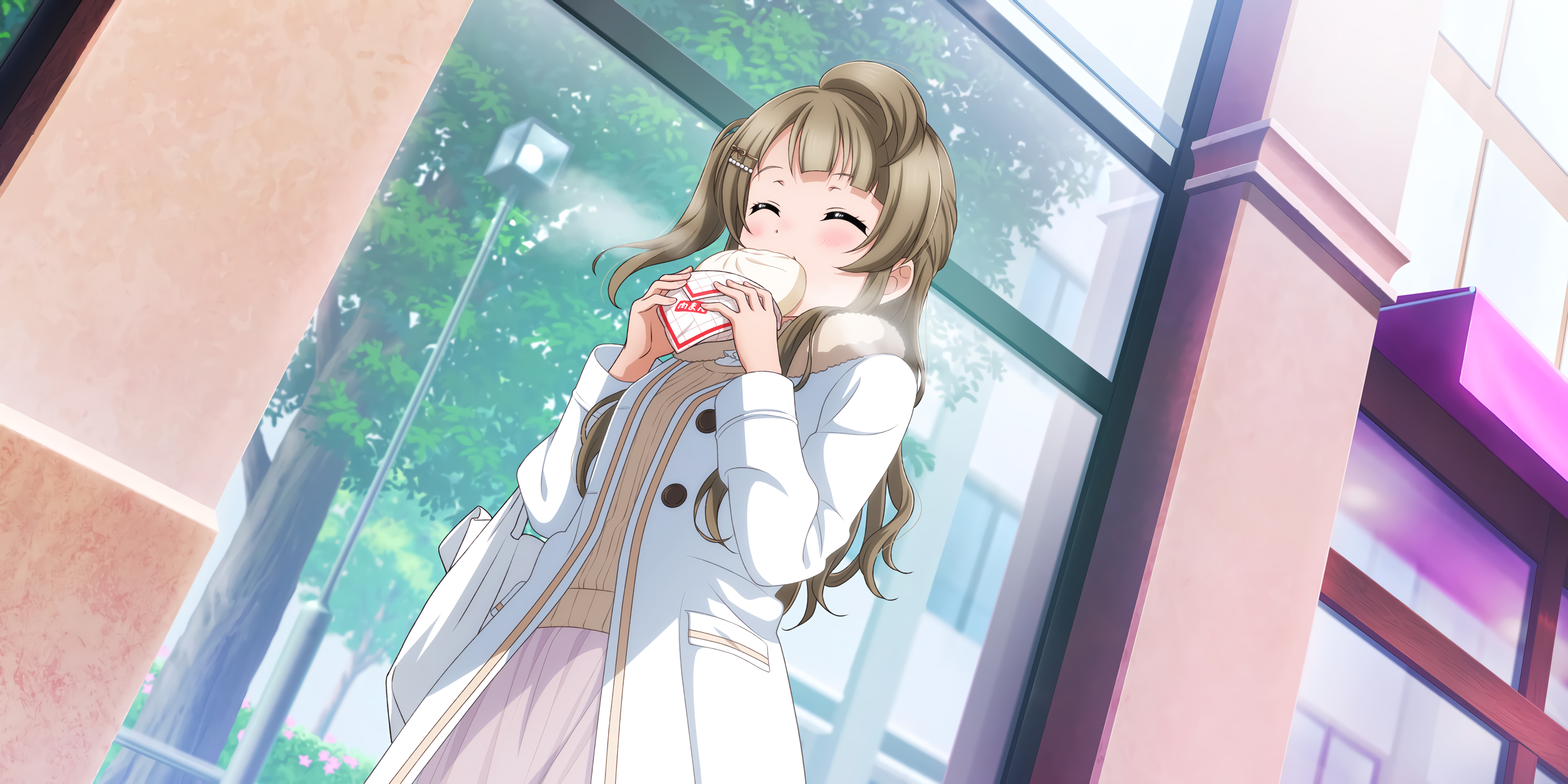 Minami Kotori eating a bun HD Wallpaper