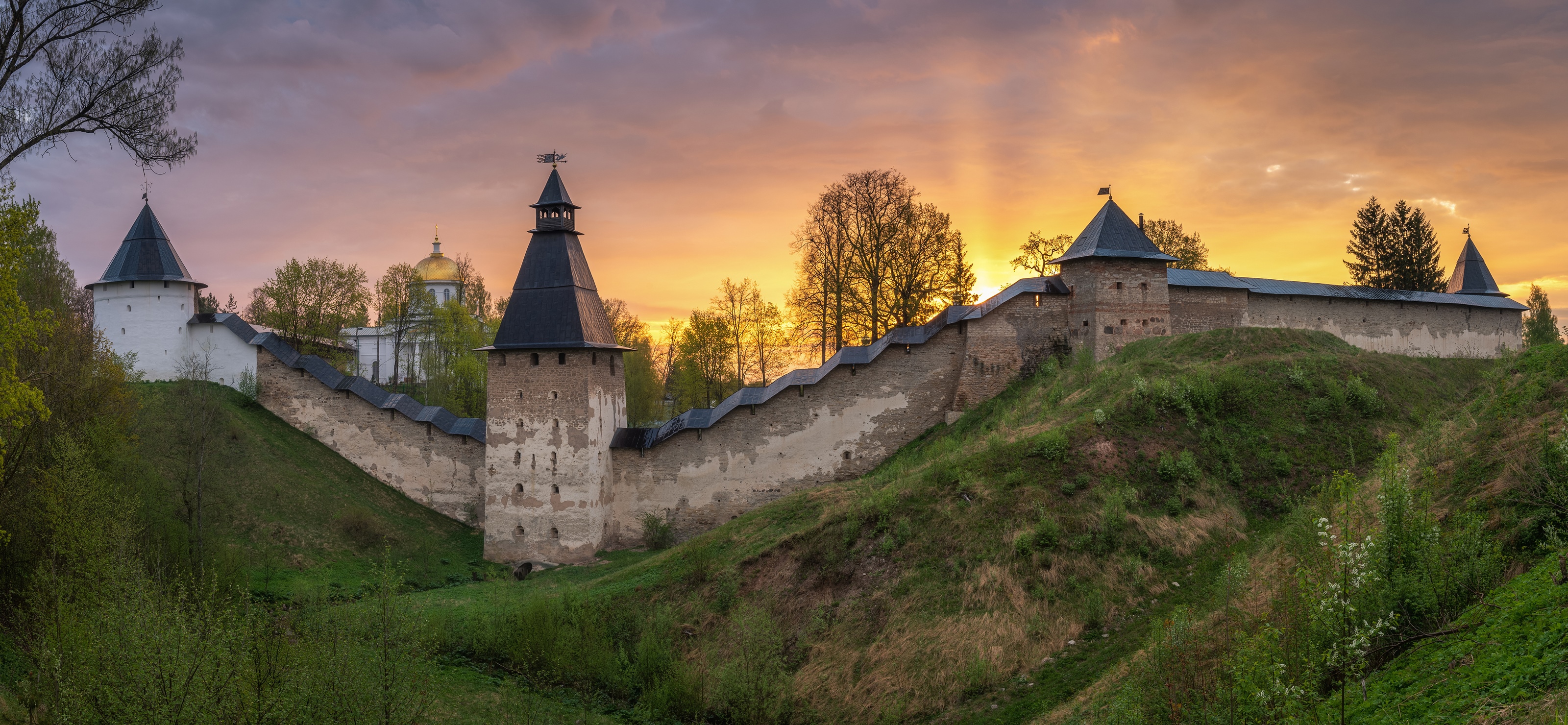 Pechory Monastery Fortress at Sunrise in Russia HD Wallpaper