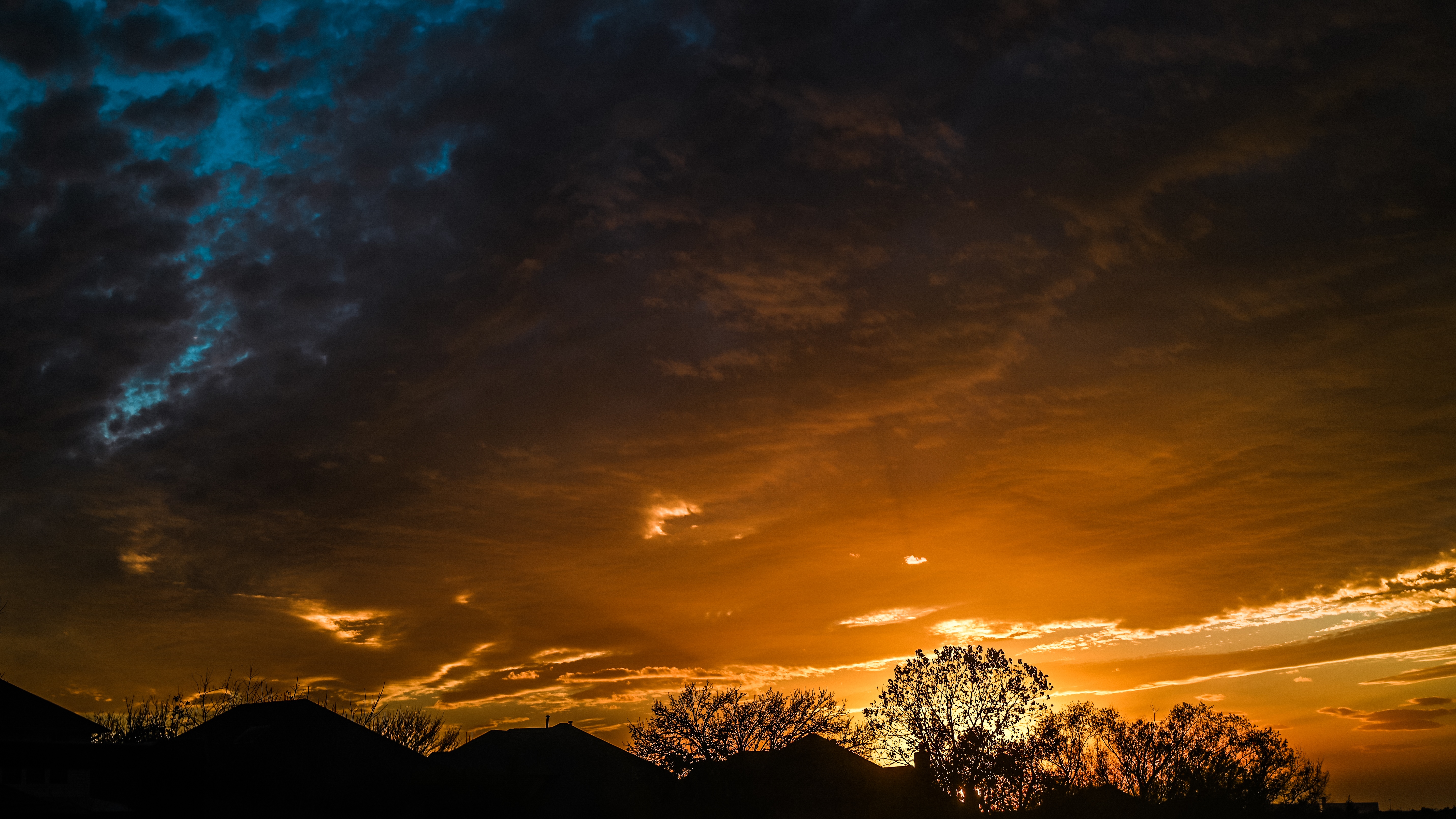 4K Texas Sunset with Silhouetted Trees and Clouds HD Wallpaper