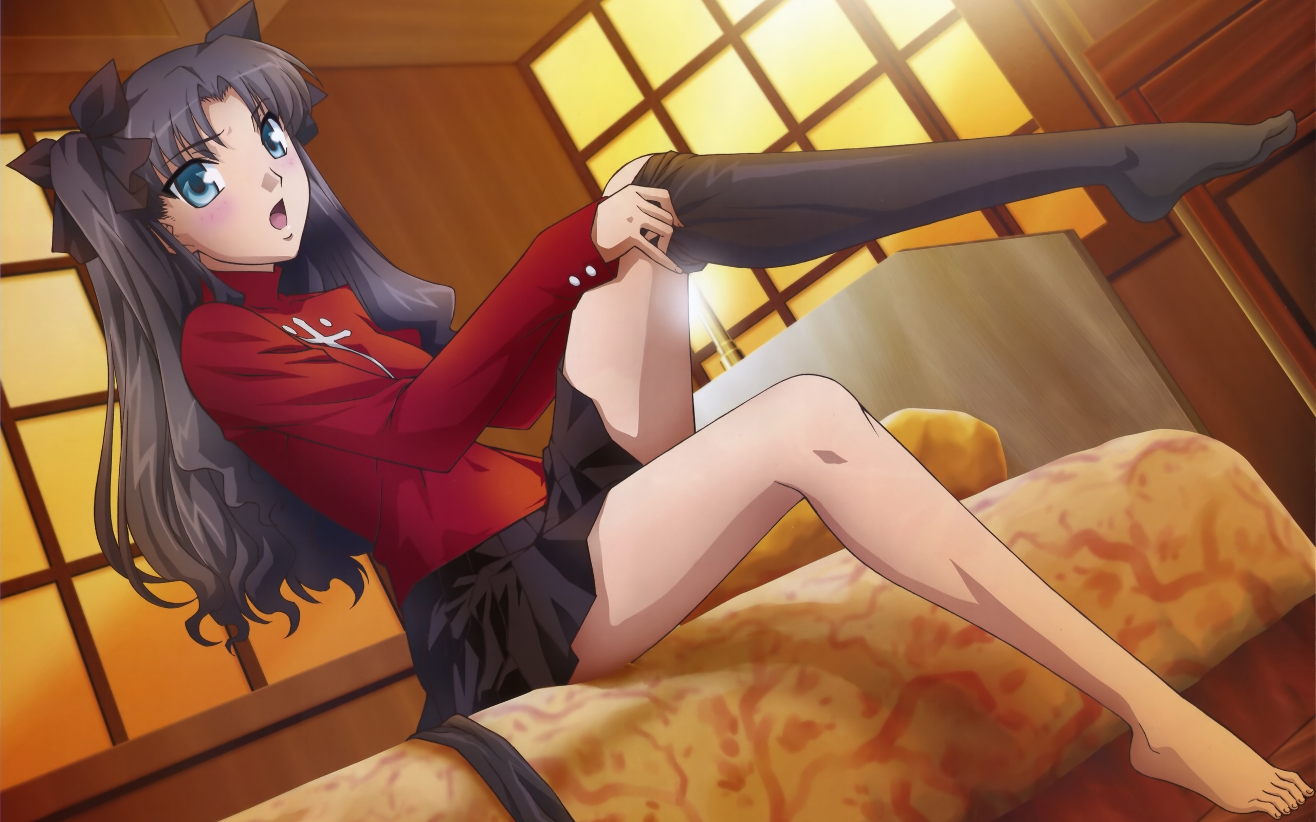Tohsaka Rin putting on stockings HD Wallpaper