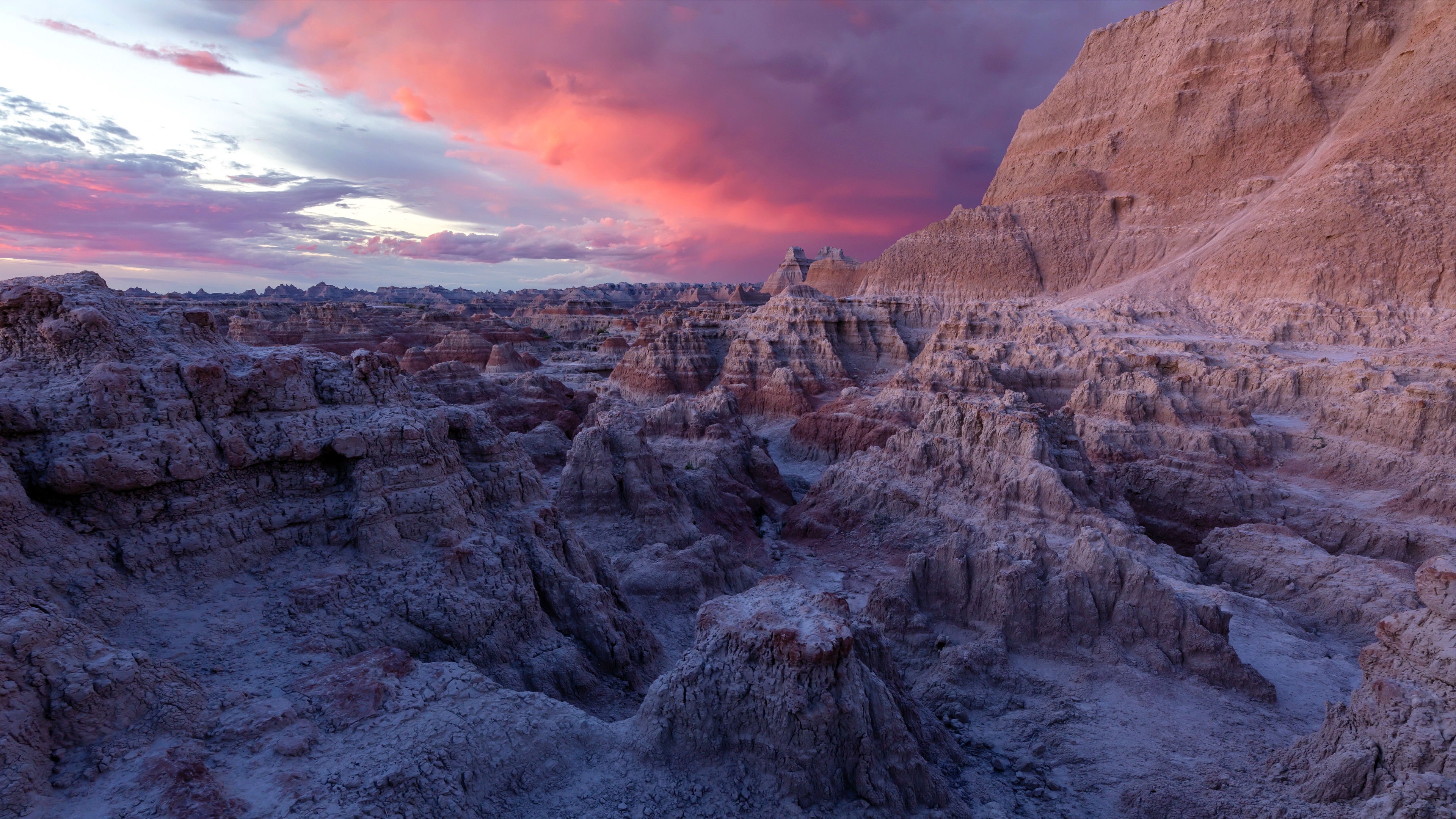 4K Badlands National Park landscape at sunset HD Wallpaper