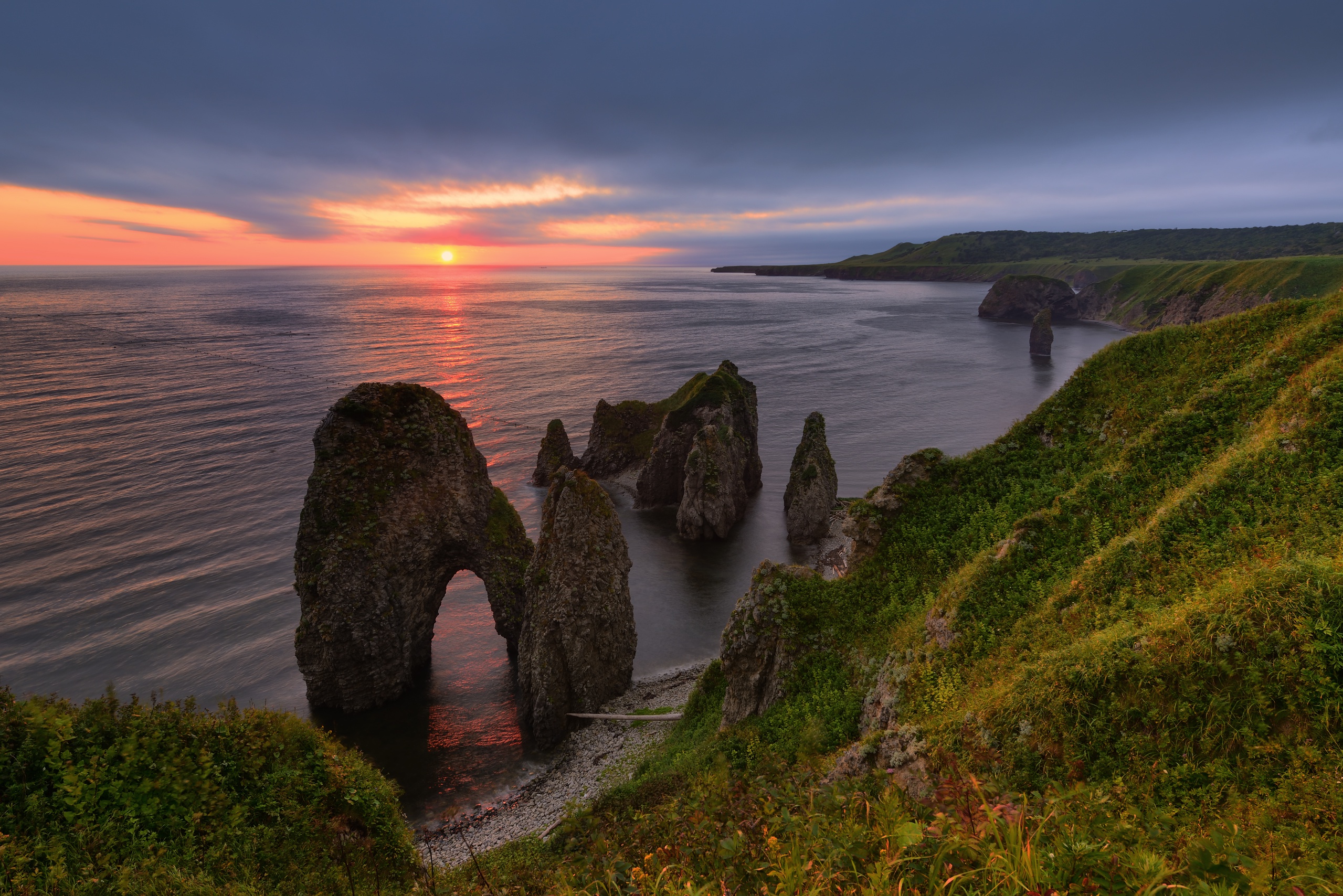 Sea Arch Rock Formation at Sunset HD Wallpaper