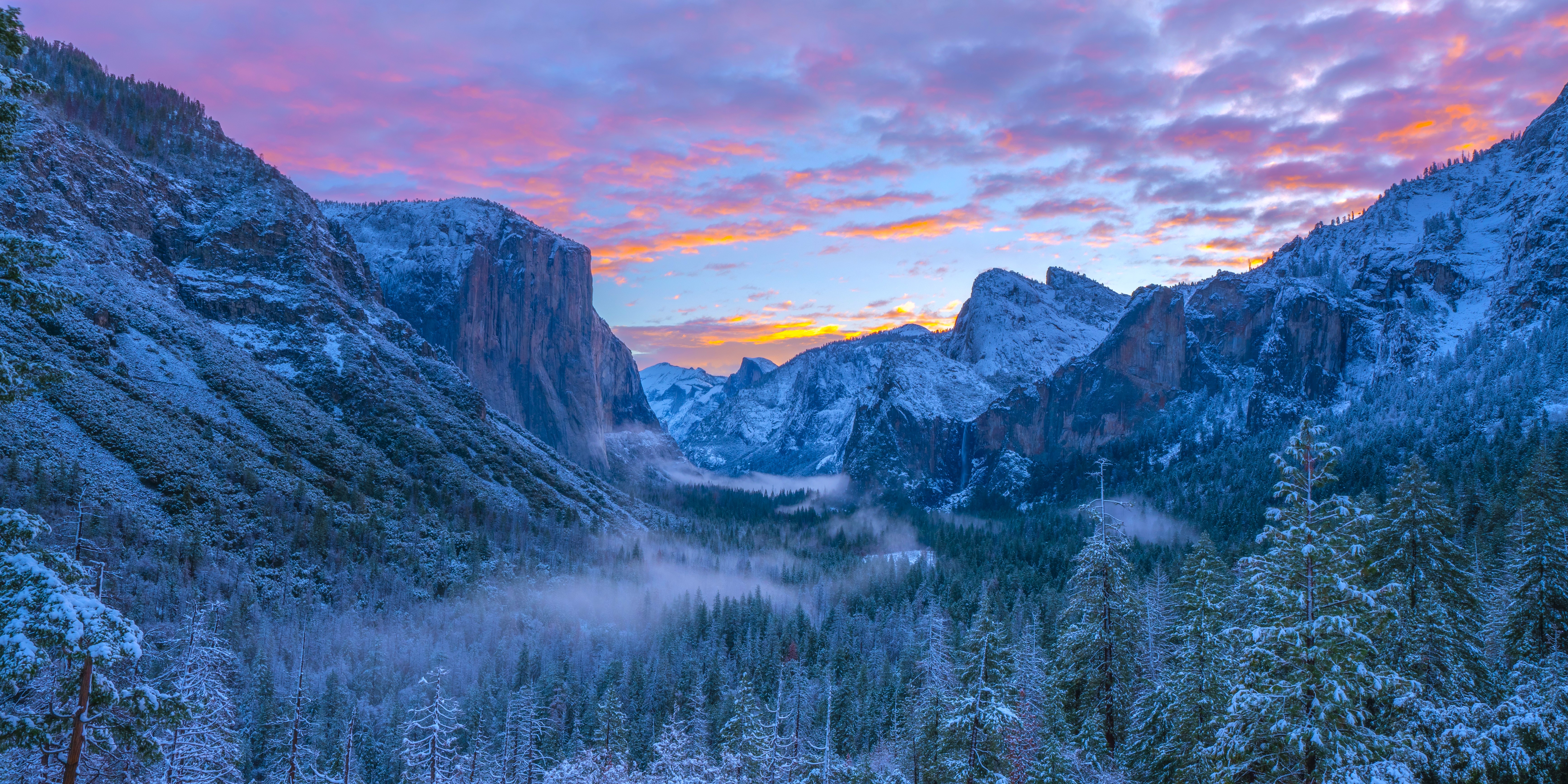Snowy Yosemite Valley at Sunrise with Fog HD Wallpaper