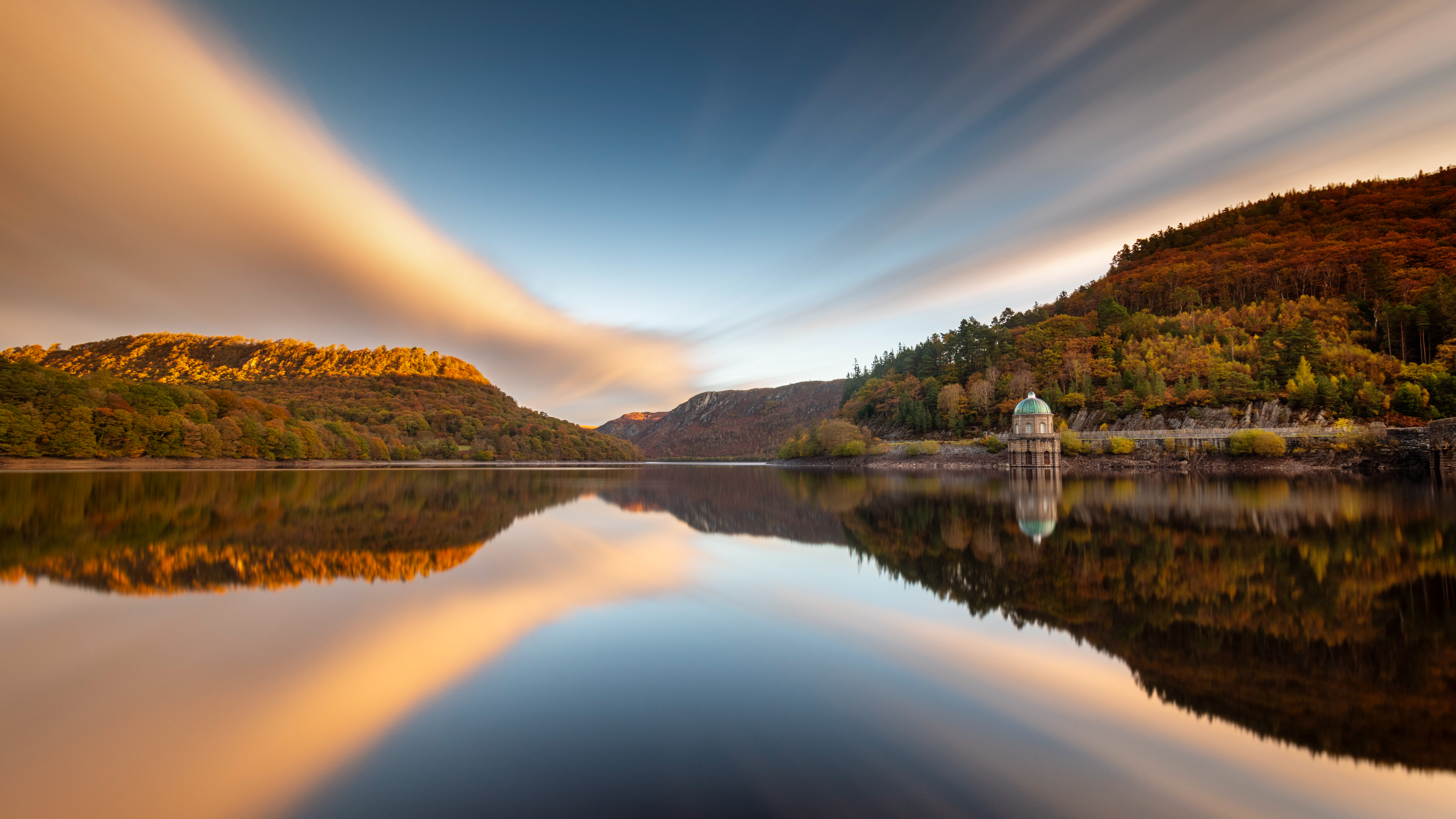Autumn forest reflected in a calm lake at dawn HD Wallpaper