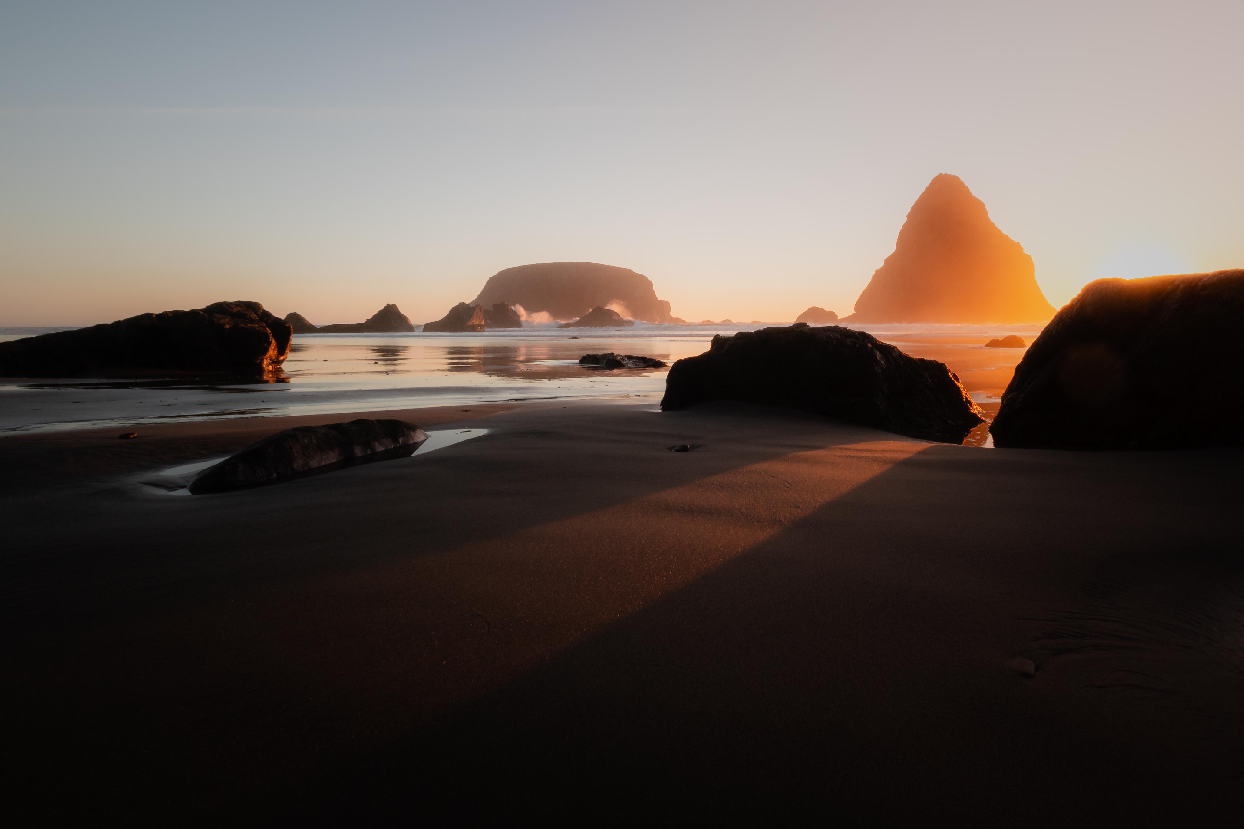 Sunset over Oregon coast with sea stacks and rocks HD Wallpaper
