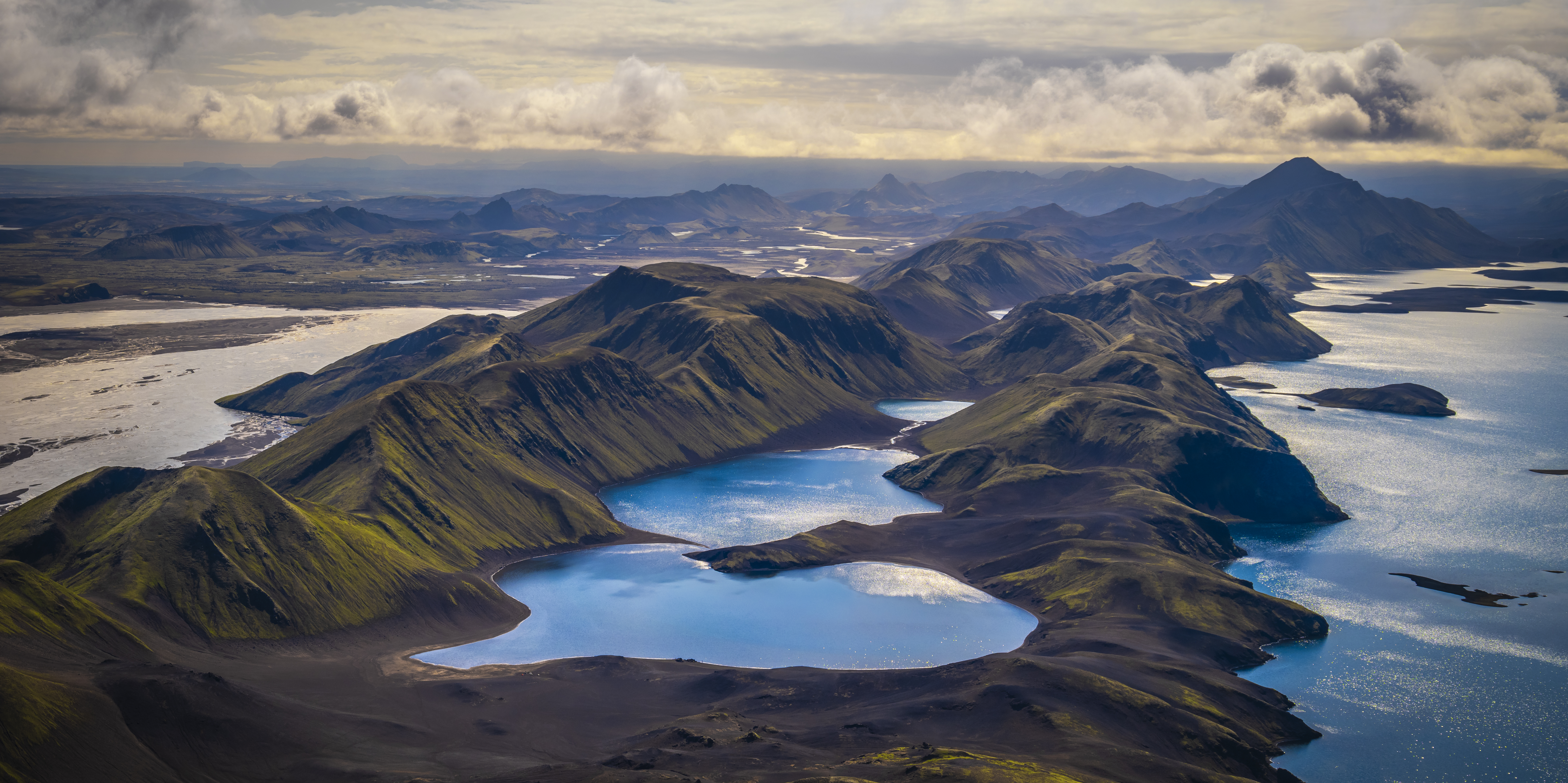 Aerial view of Icelandic highlands with lakes and mountains HD Wallpaper