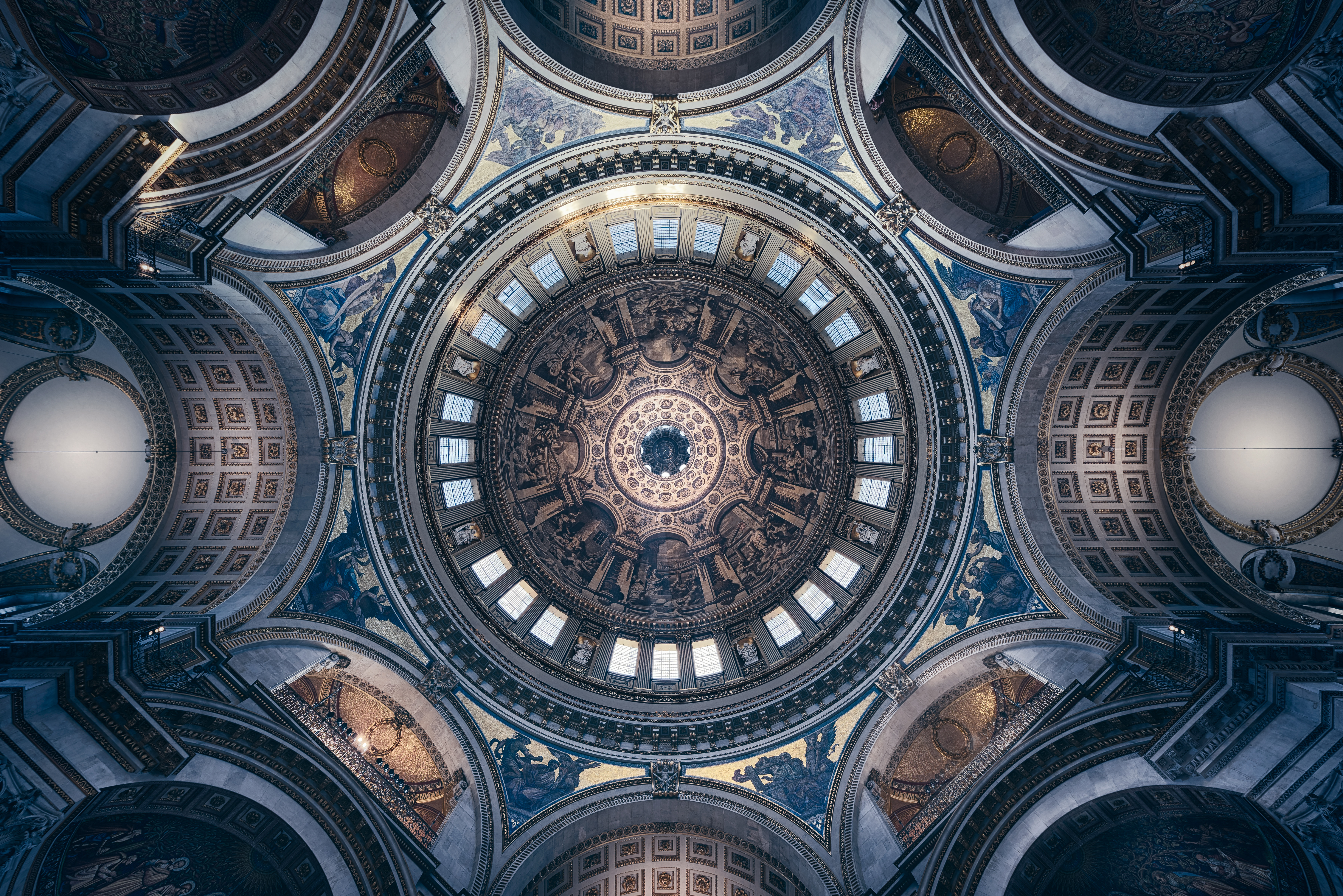 Intricate Dome Ceiling of St. Pauls Cathedral, London HD Wallpaper