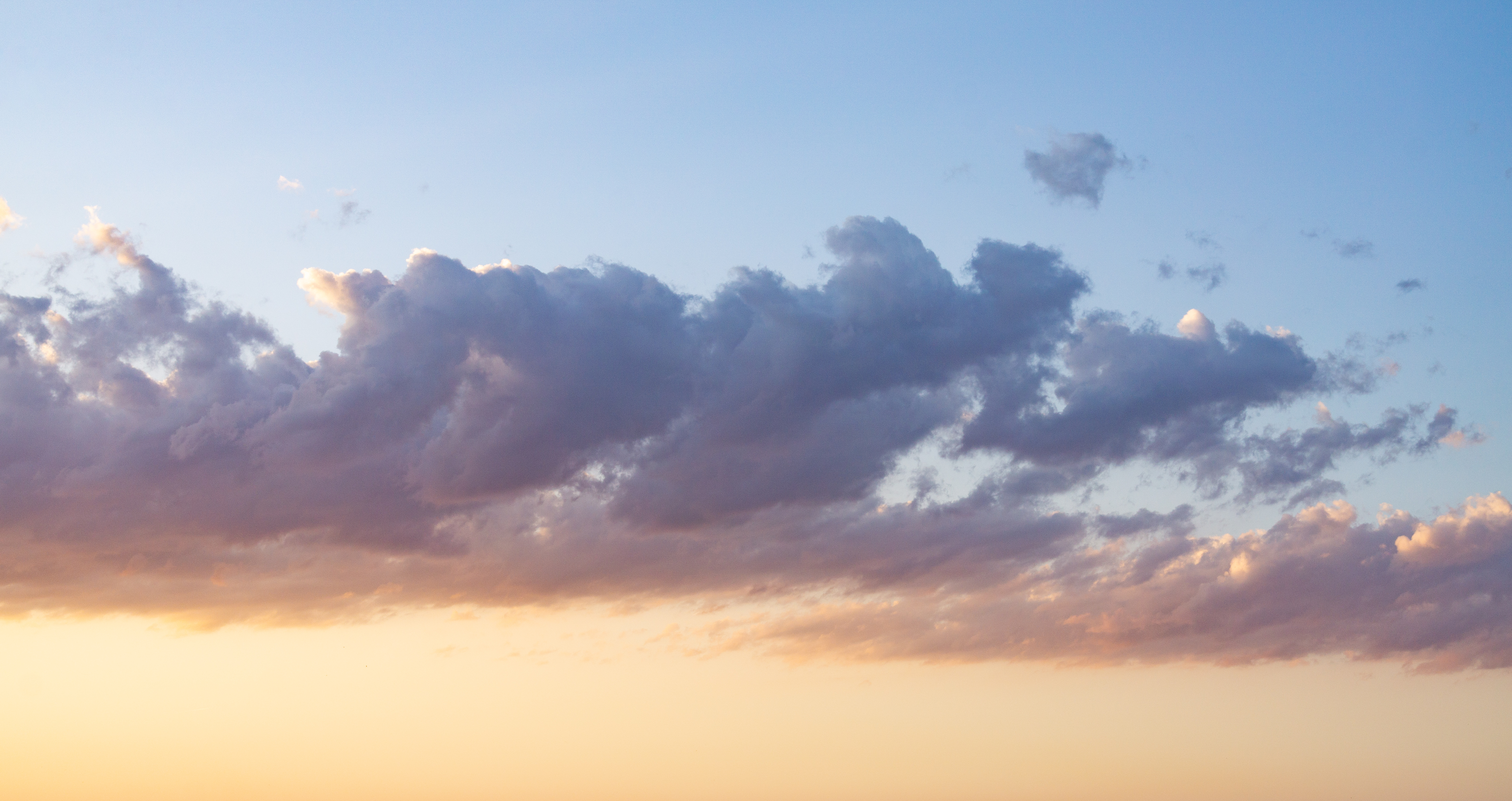 Clouds in the sky at sunset HD Wallpaper