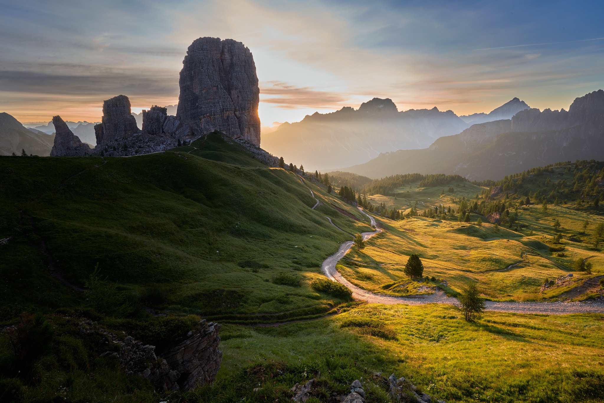 Cinque Torri and path in Dolomites at sunrise HD Wallpaper