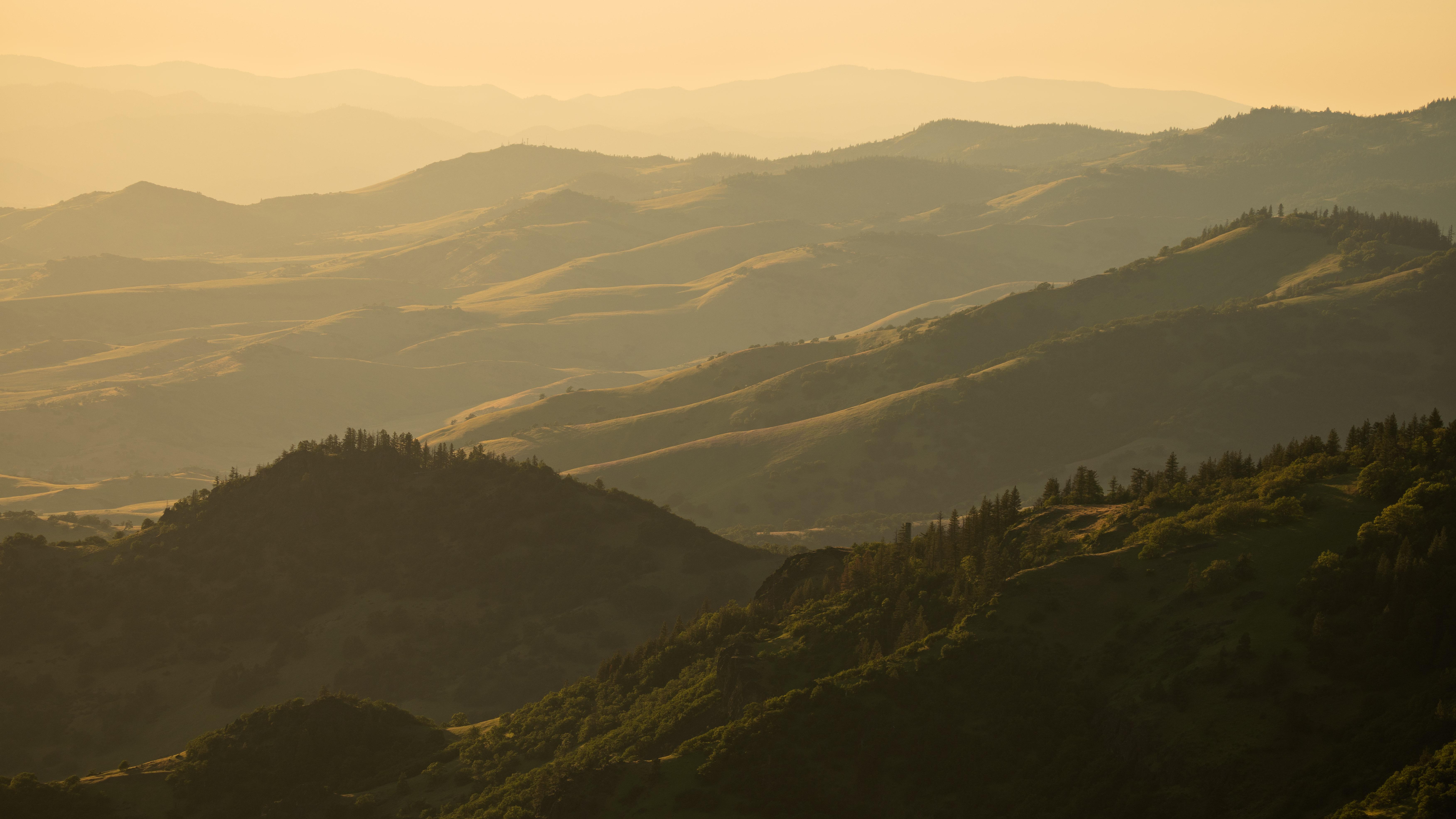 Rolling hills and forests at sunset in Oregon HD Wallpaper