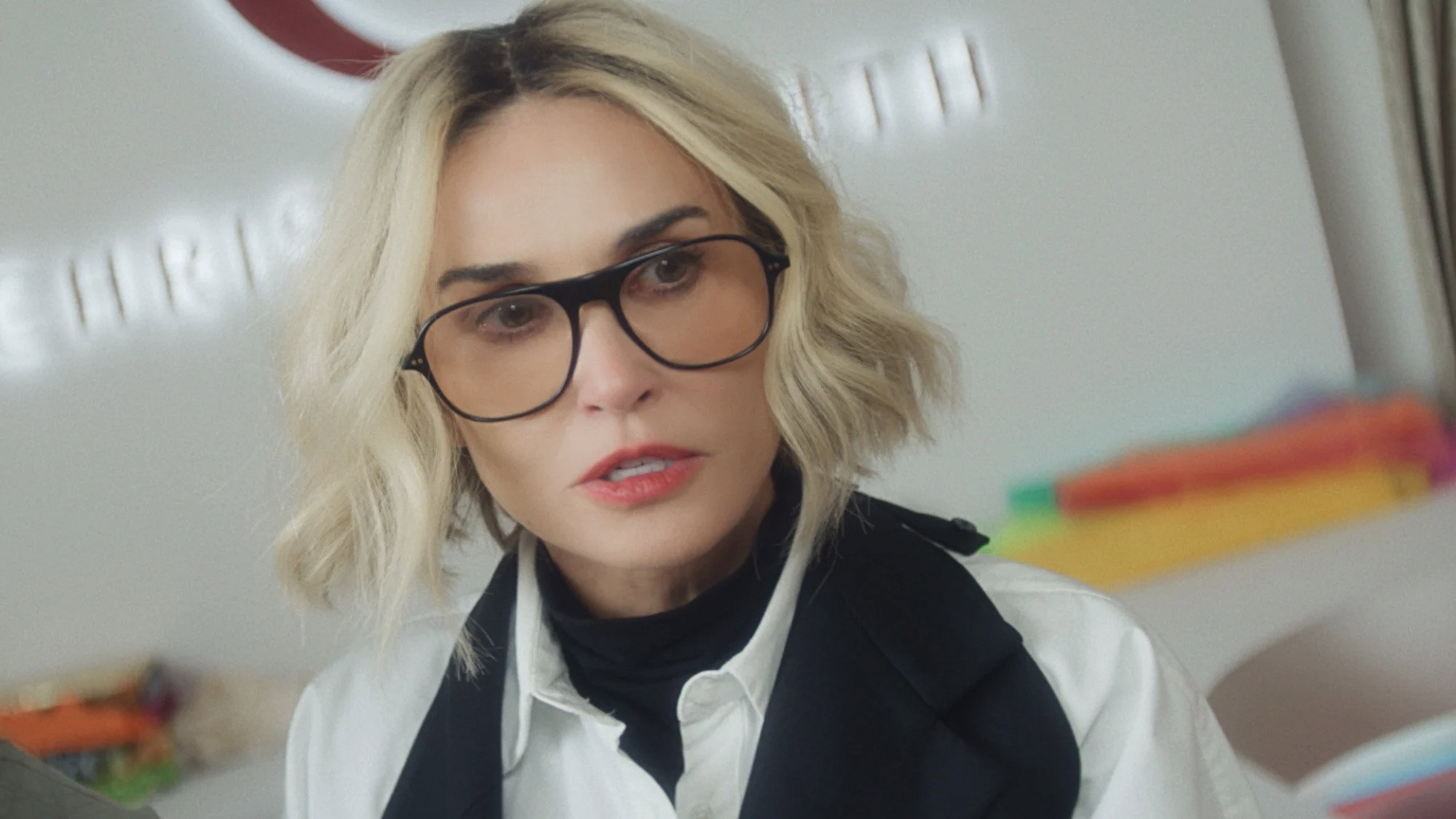 Demi Moore in I Love Boosters HD Wallpaper