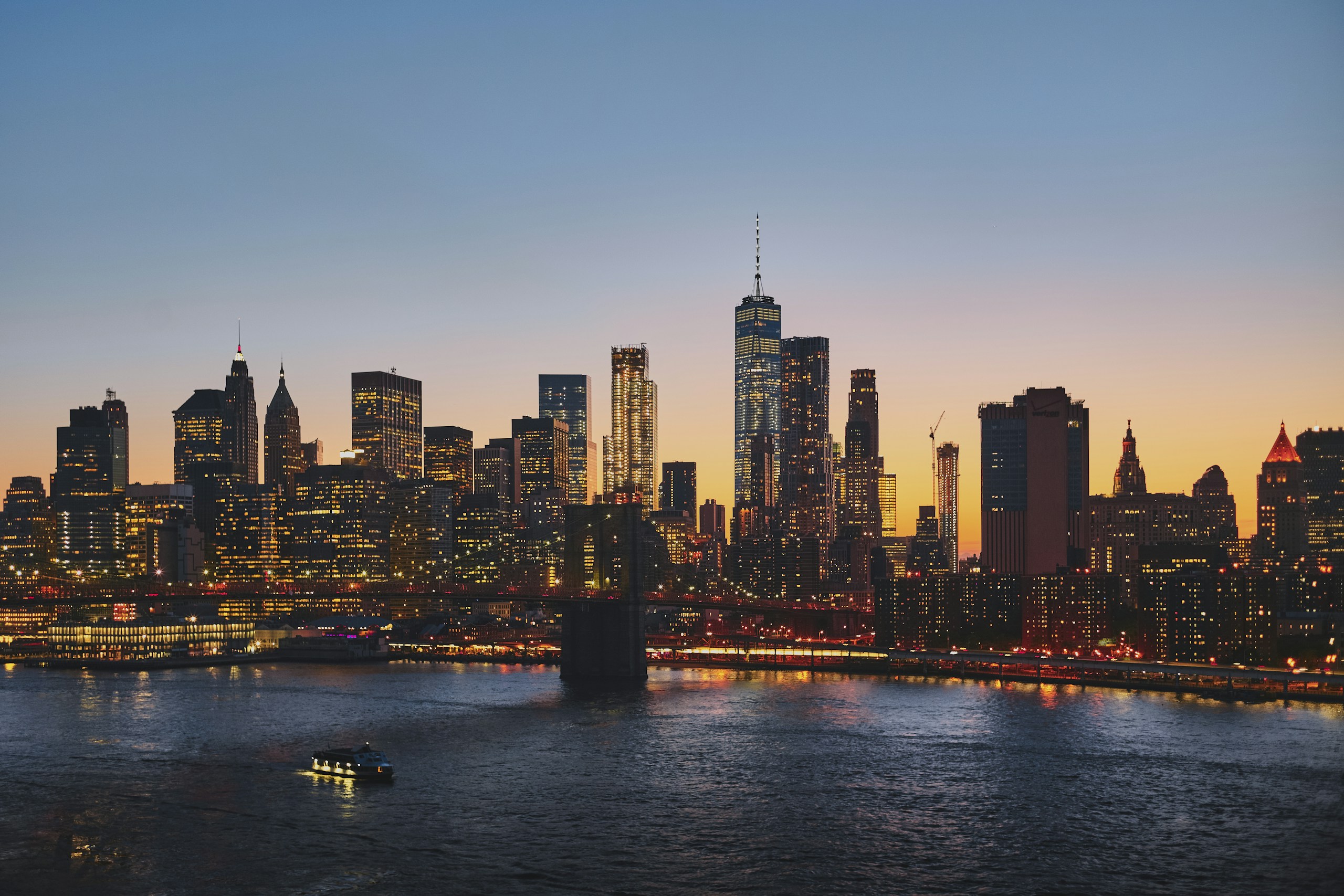 Manhattan Skyline and Brooklyn Bridge at Dusk HD Wallpaper