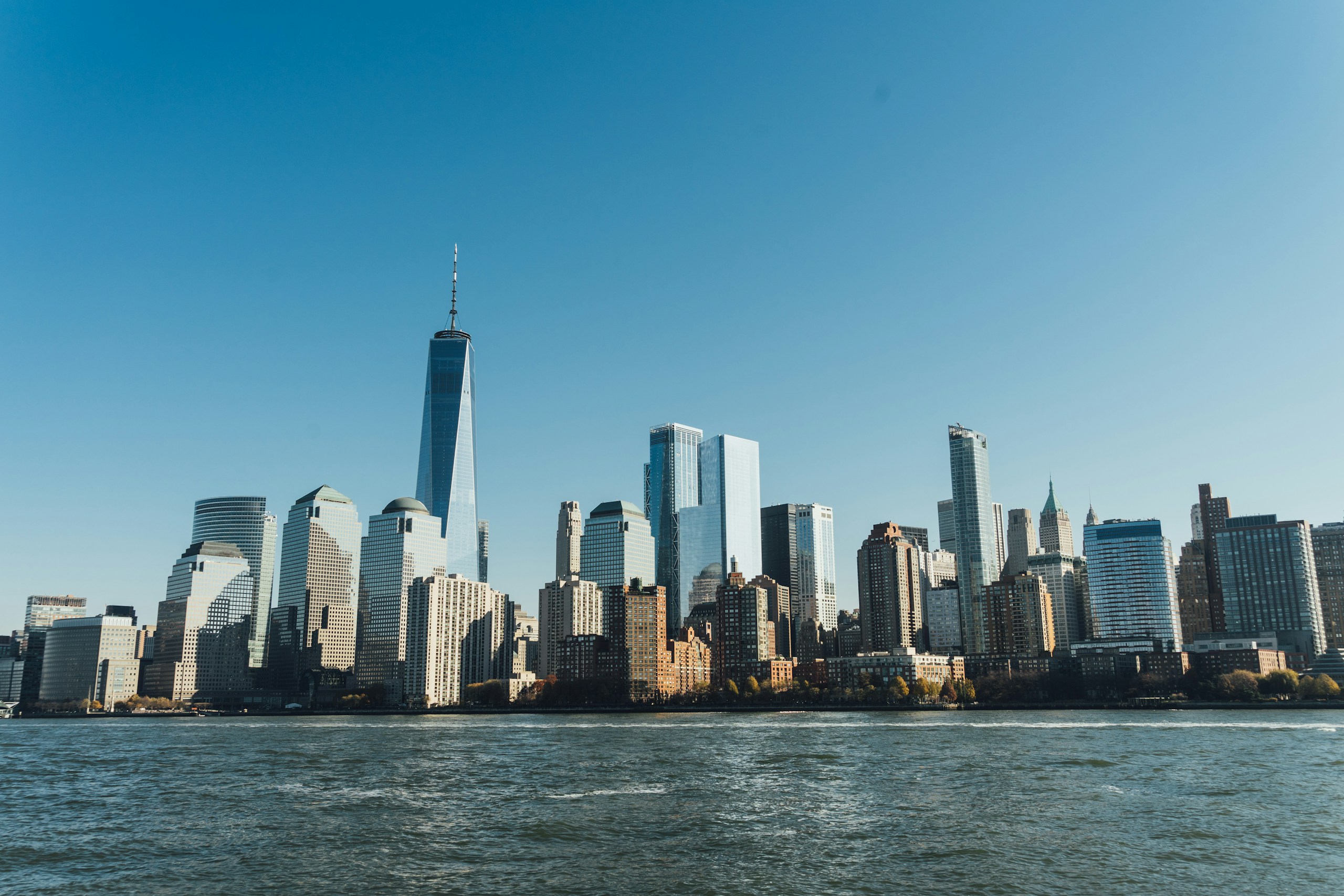 Lower Manhattan Skyline with One World Trade Center HD Wallpaper