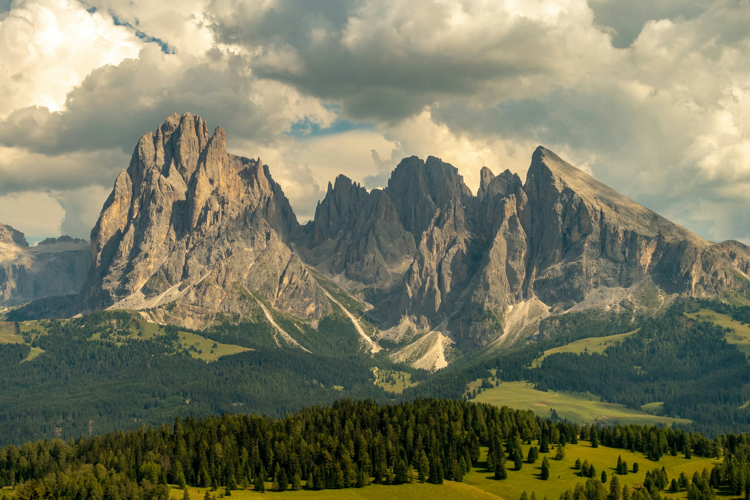 Sassolungo and Plattkofel Mountains in the Dolomites HD Wallpaper