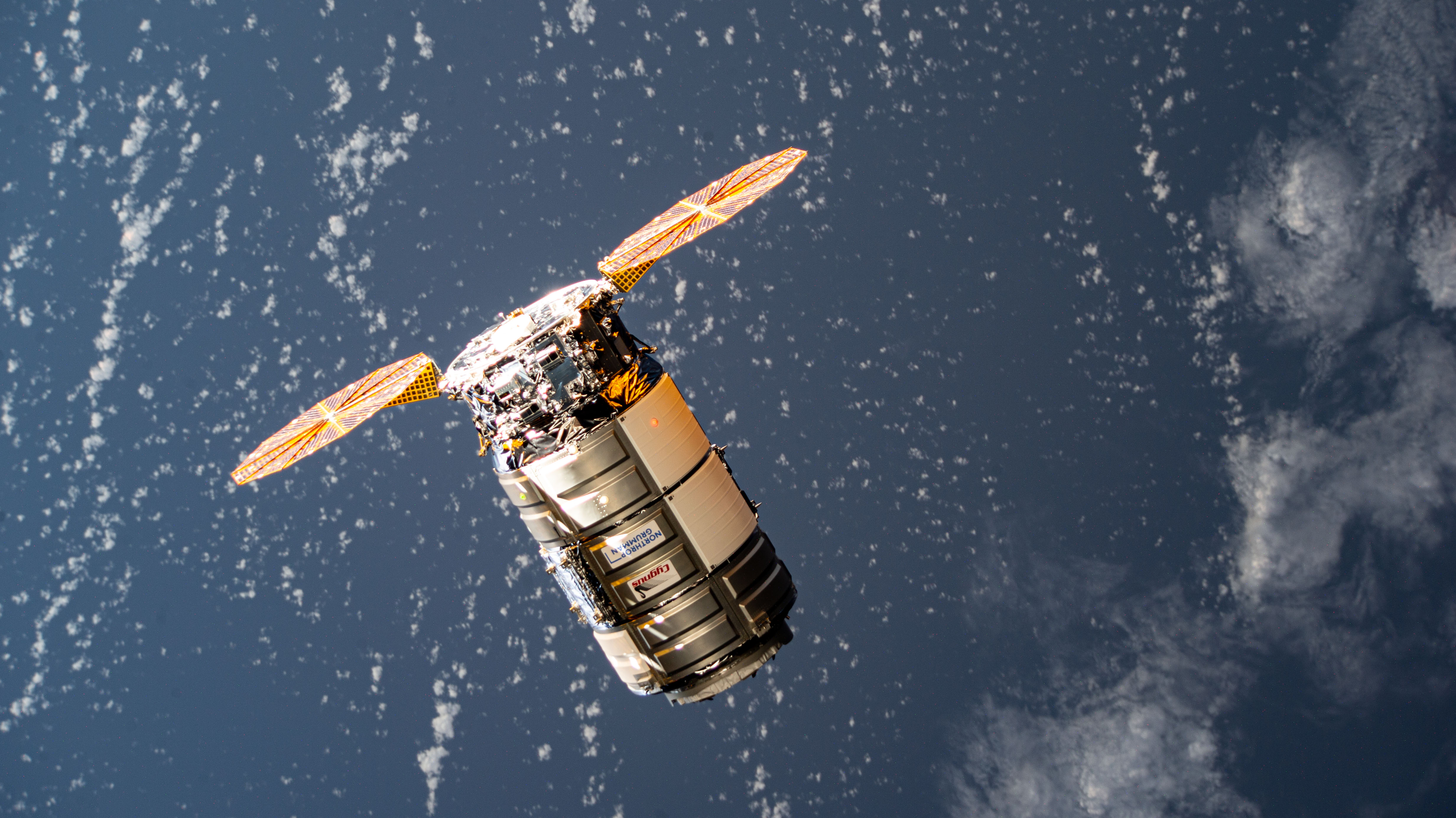 Northrop Grumman Cygnus Spacecraft Orbiting Earth HD Wallpaper