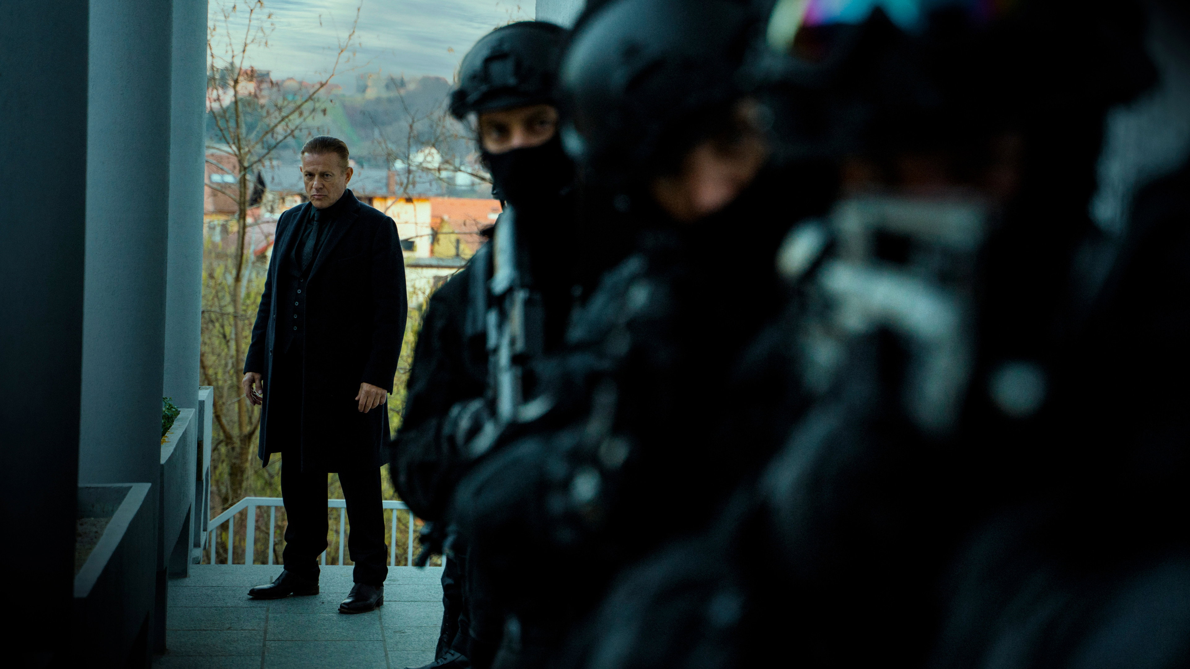 Louis Mandylor in Citizen Vigilante HD Wallpaper