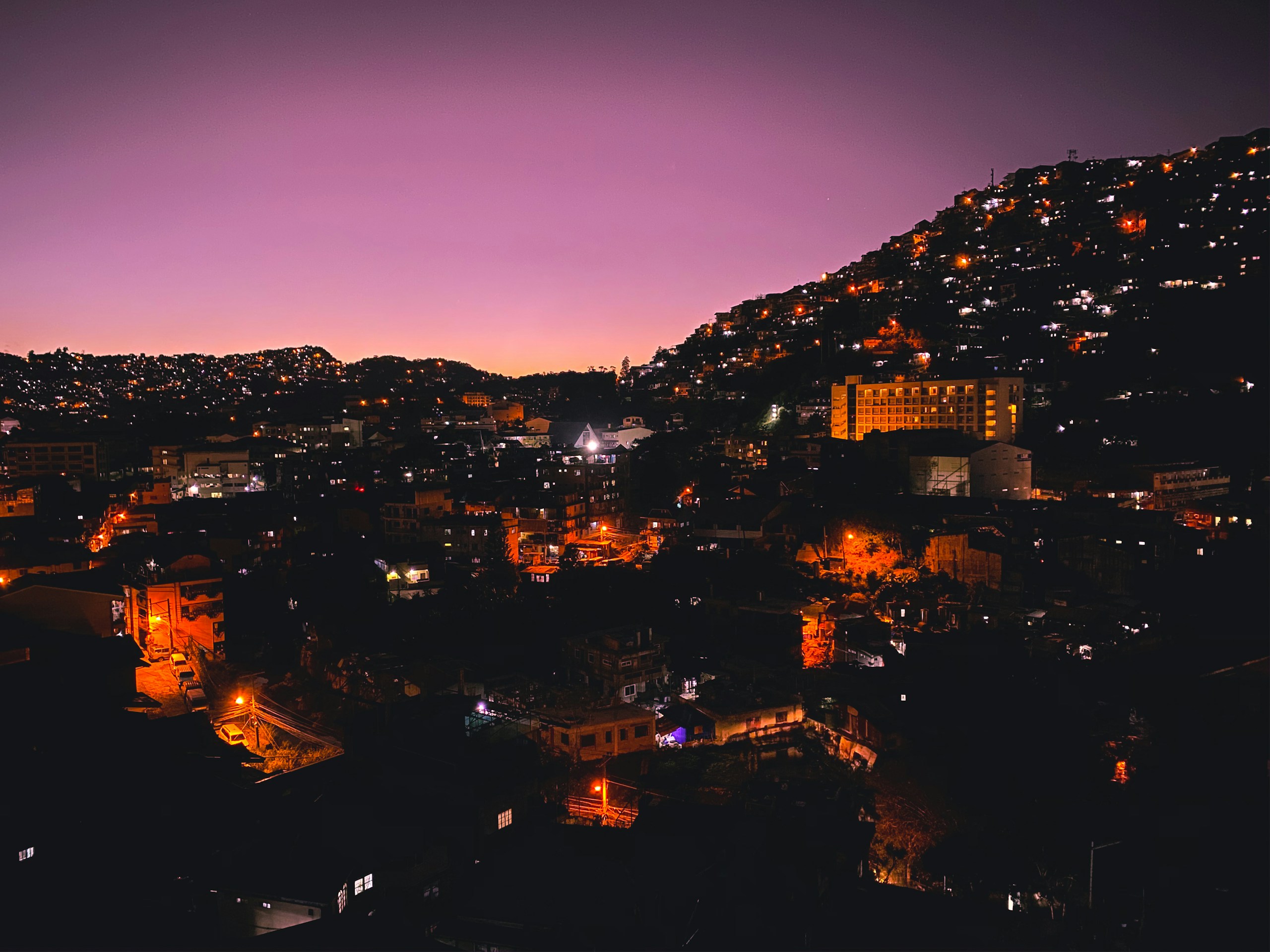 Night View of Baguio City Hillside HD Wallpaper