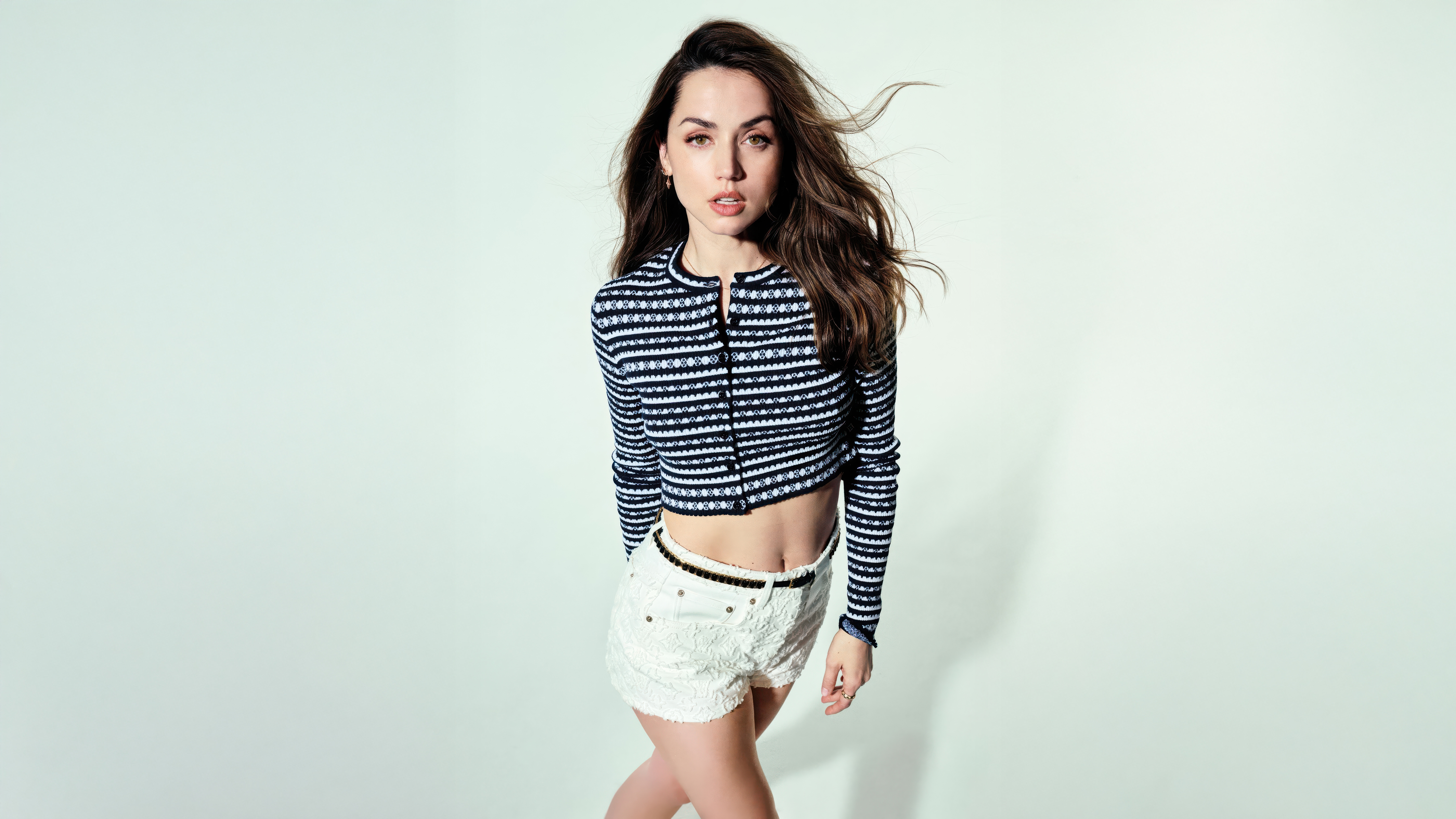 Actress Ana de Armas in Striped Crop Top HD Wallpaper