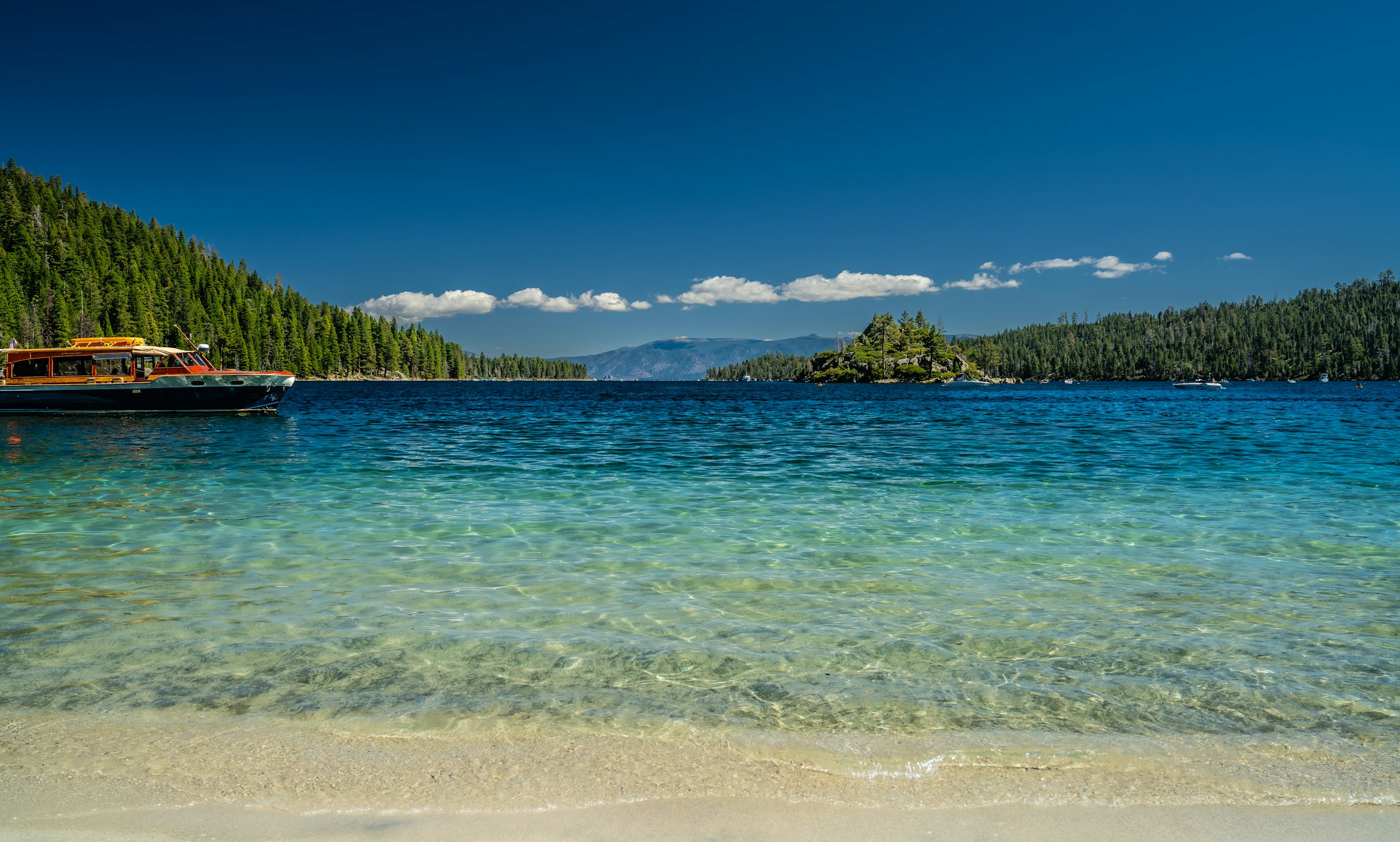 Crystal Clear Water of Emerald Bay Lake Tahoe HD Wallpaper