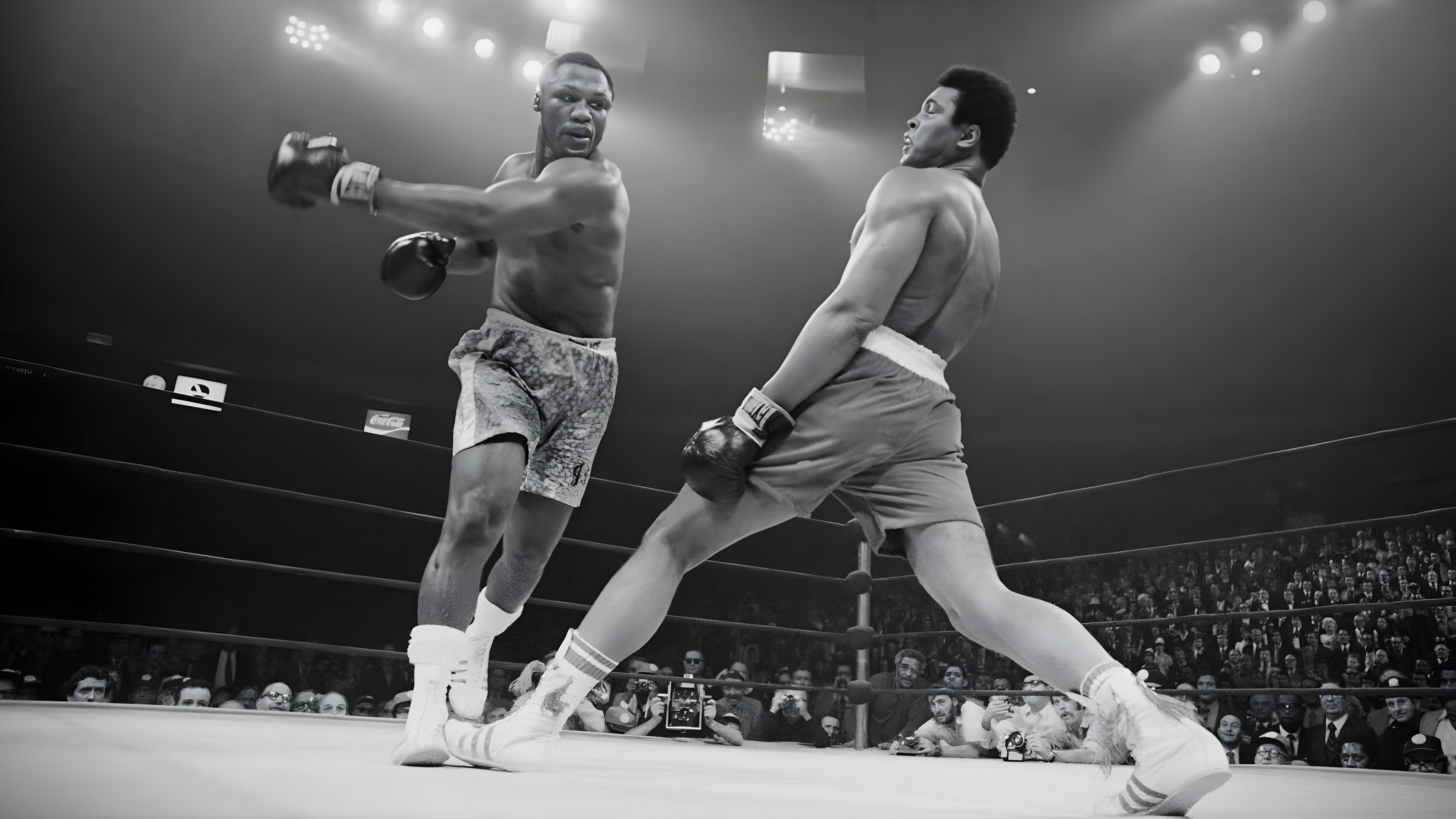 Muhammad Ali and Joe Frazier Boxing Match HD Wallpaper