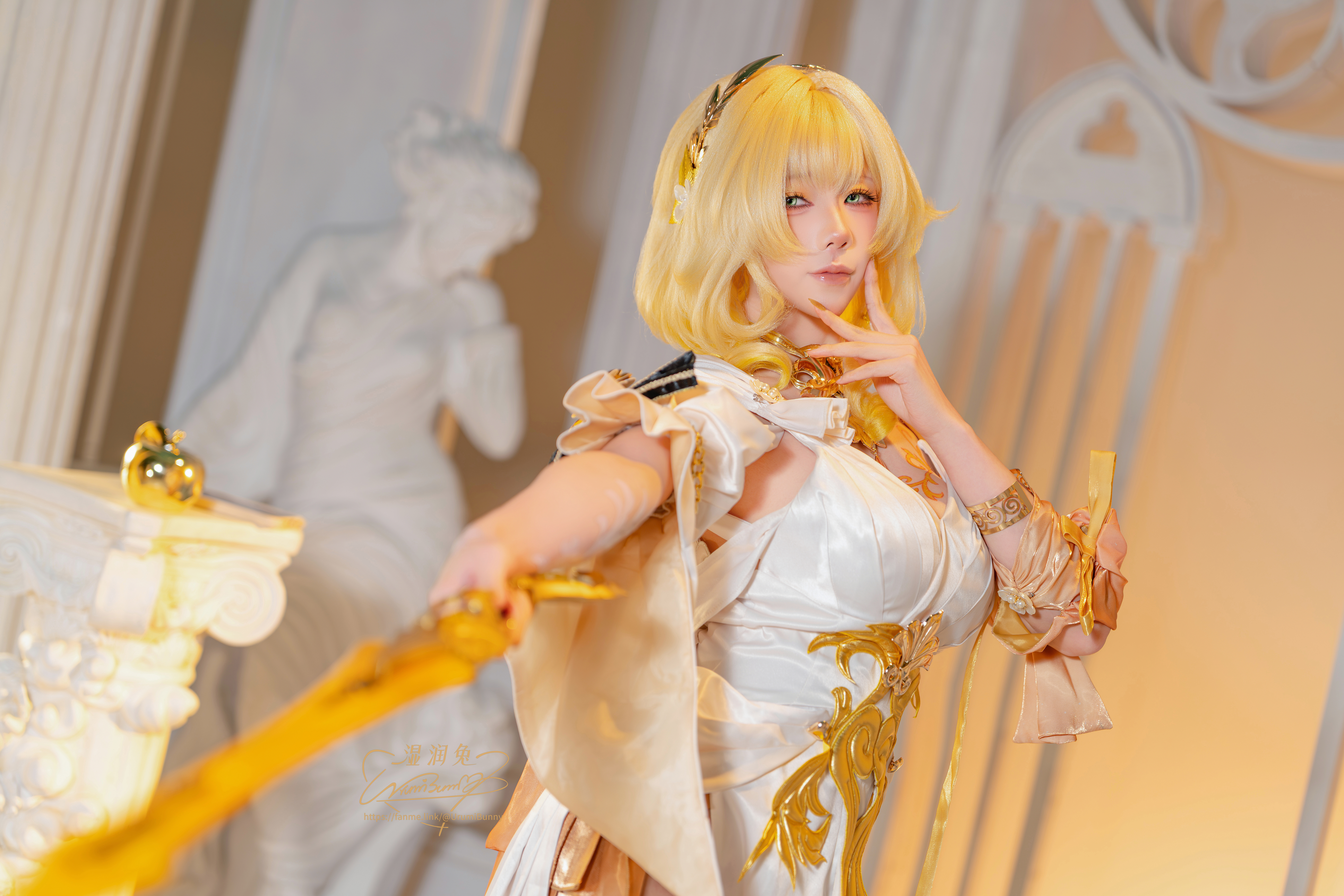 Lumine Cosplay from Genshin Impact HD Wallpaper