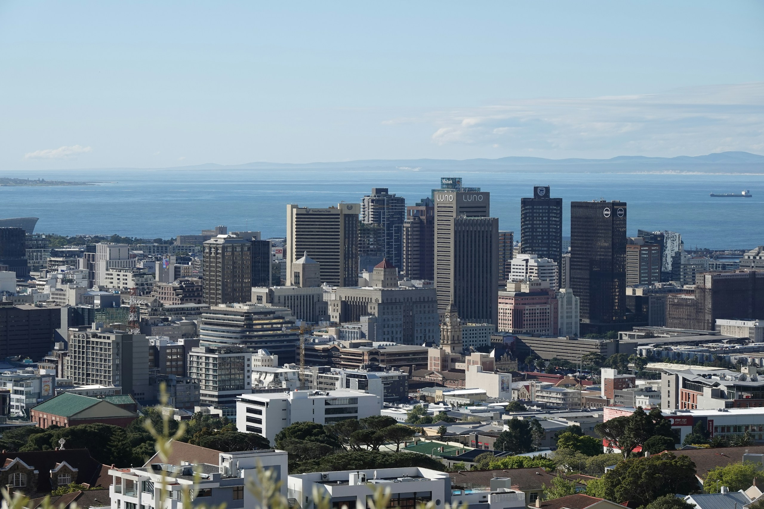 Cape Town City Centre Skyline and Table Bay HD Wallpaper